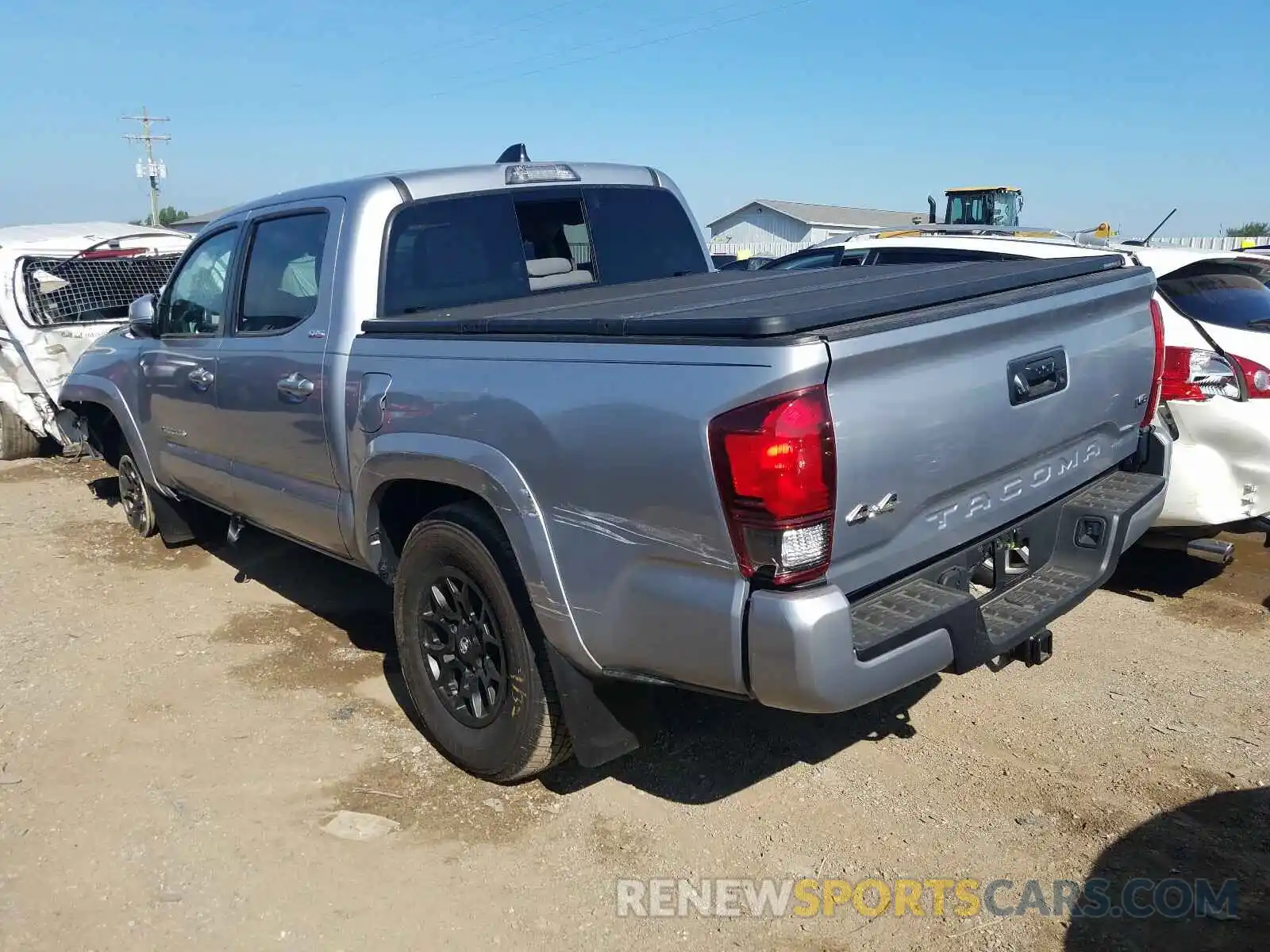 3 Photograph of a damaged car 3TMCZ5AN1LM308158 TOYOTA TACOMA 2020