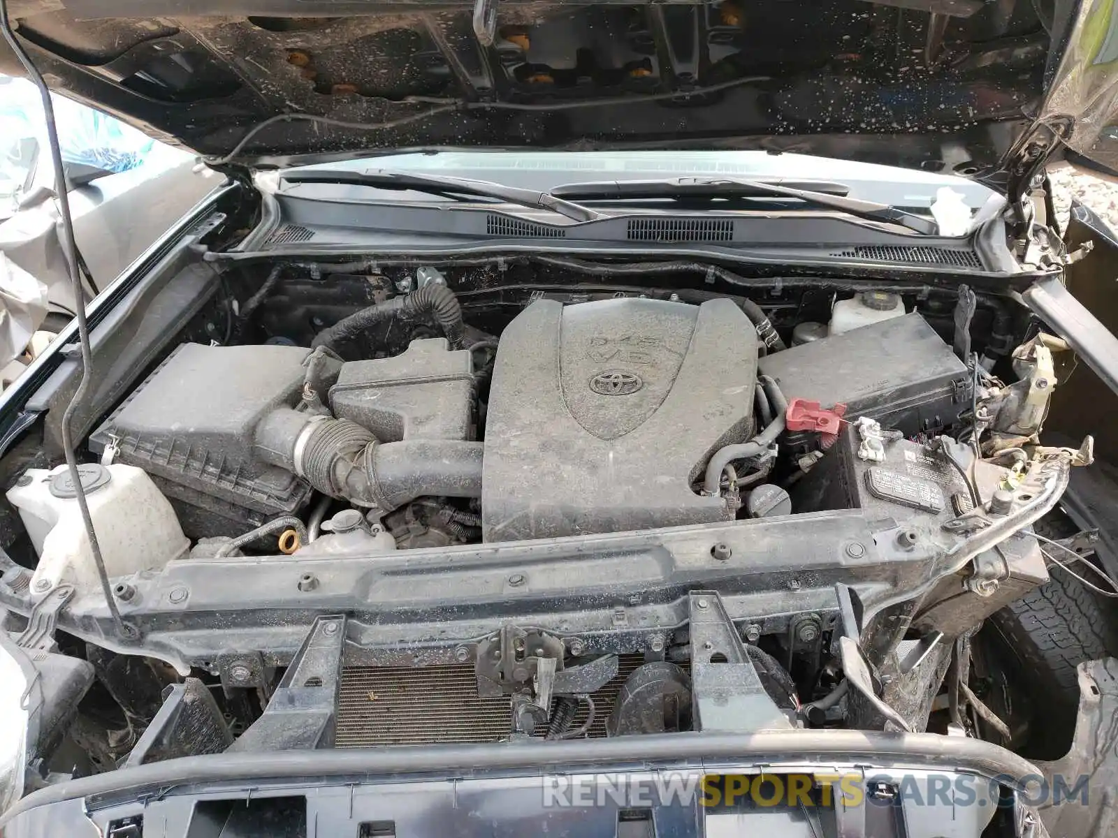 7 Photograph of a damaged car 3TMCZ5AN1LM310475 TOYOTA TACOMA 2020