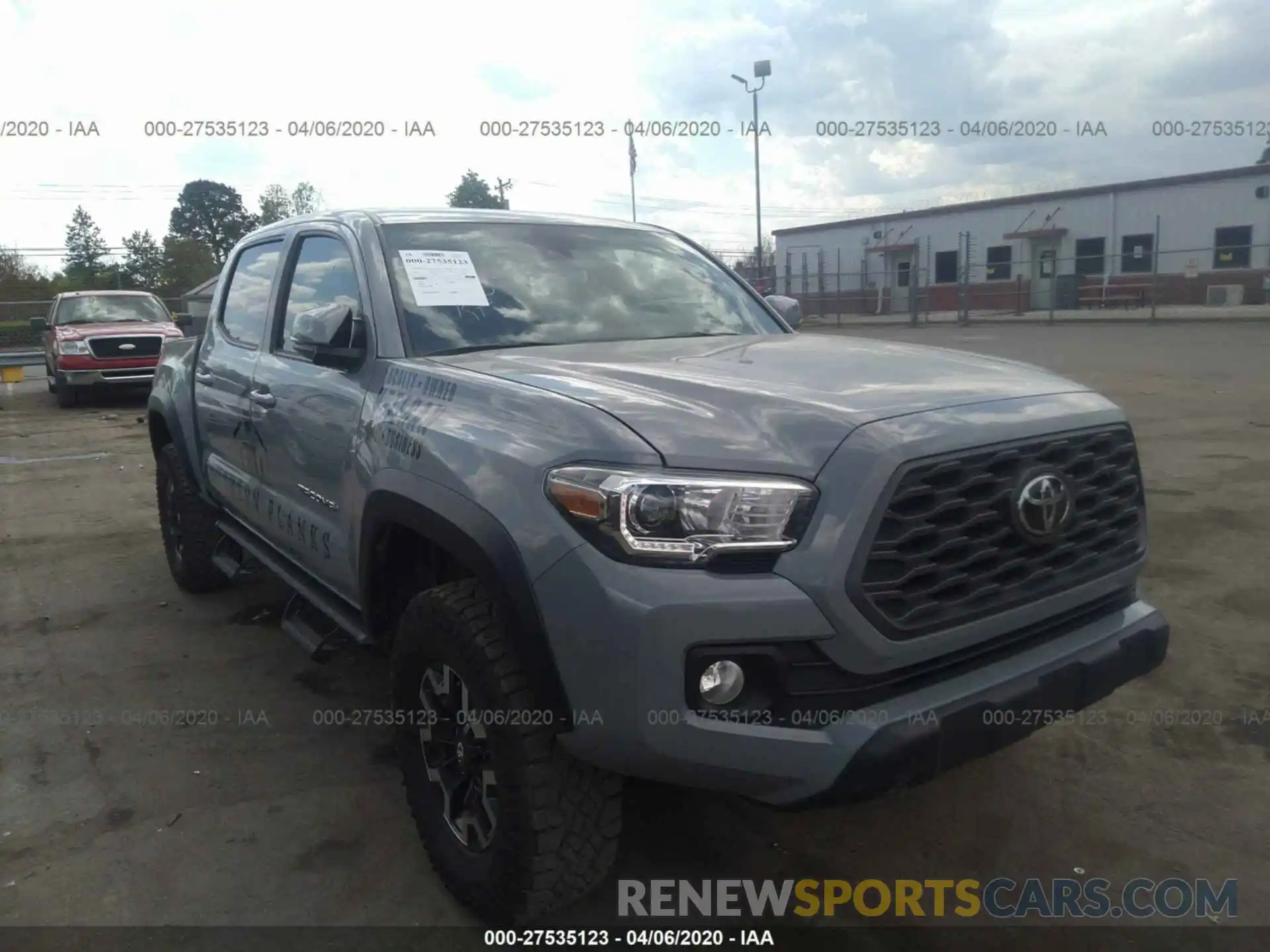 1 Photograph of a damaged car 3TMCZ5AN1LM310895 TOYOTA TACOMA 2020