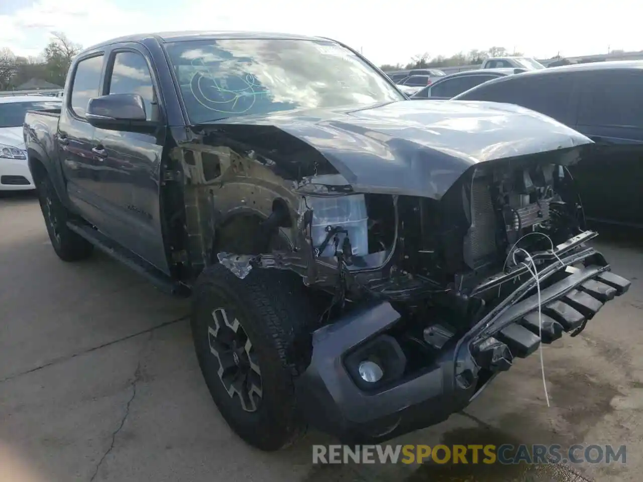 1 Photograph of a damaged car 3TMCZ5AN1LM312453 TOYOTA TACOMA 2020