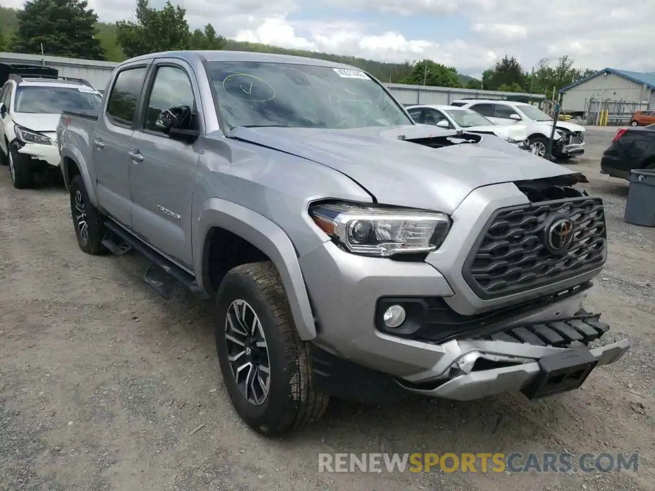 1 Photograph of a damaged car 3TMCZ5AN1LM317023 TOYOTA TACOMA 2020