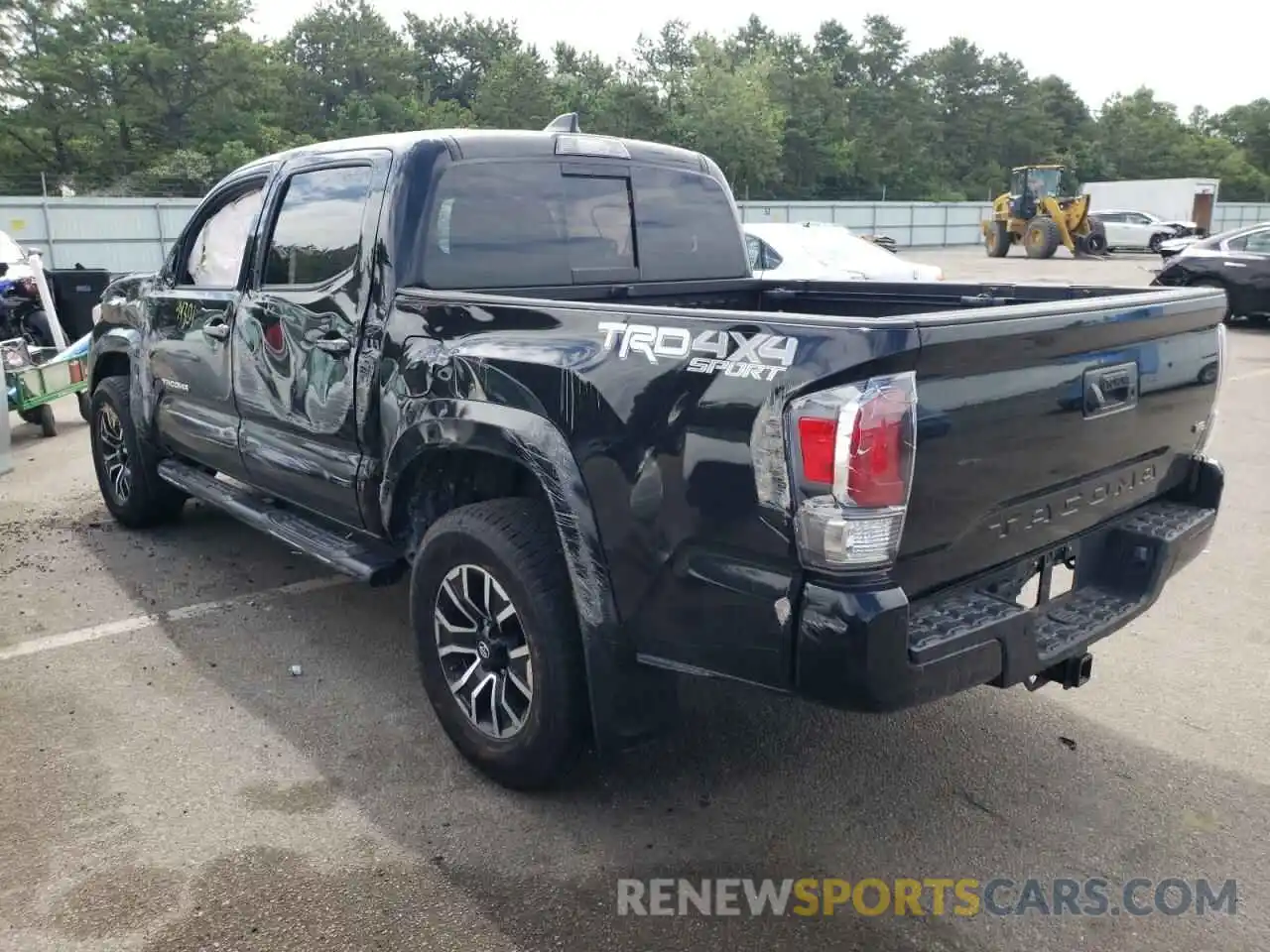 3 Photograph of a damaged car 3TMCZ5AN1LM318088 TOYOTA TACOMA 2020