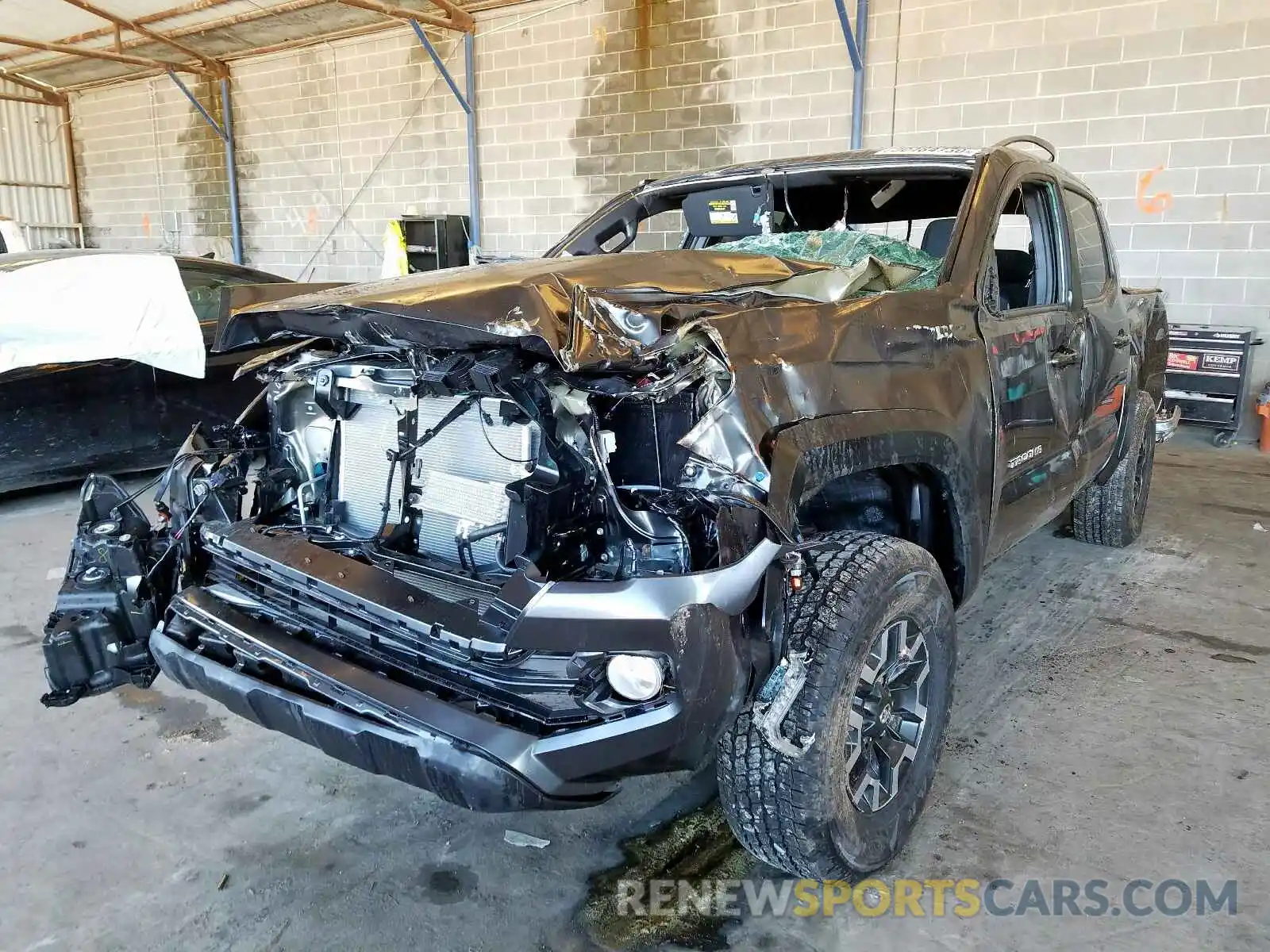 2 Photograph of a damaged car 3TMCZ5AN1LM322920 TOYOTA TACOMA 2020