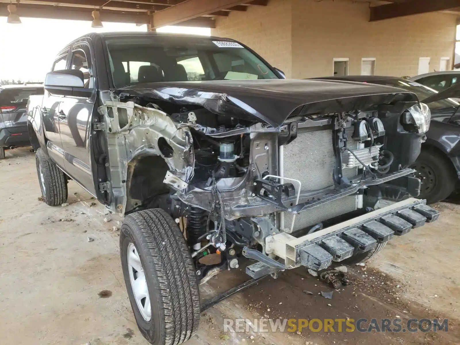 1 Photograph of a damaged car 3TMCZ5AN1LM324750 TOYOTA TACOMA 2020