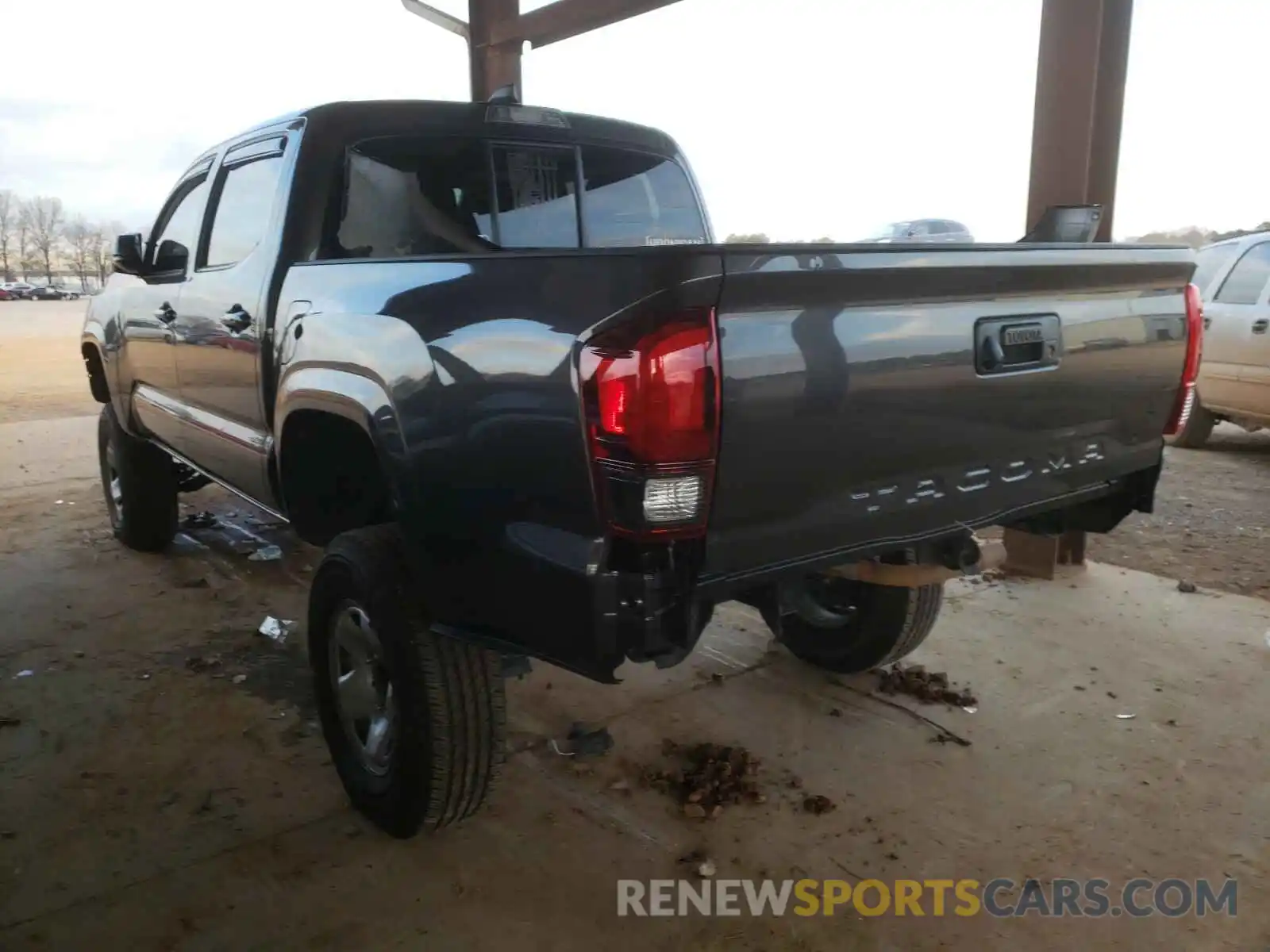 3 Photograph of a damaged car 3TMCZ5AN1LM324750 TOYOTA TACOMA 2020