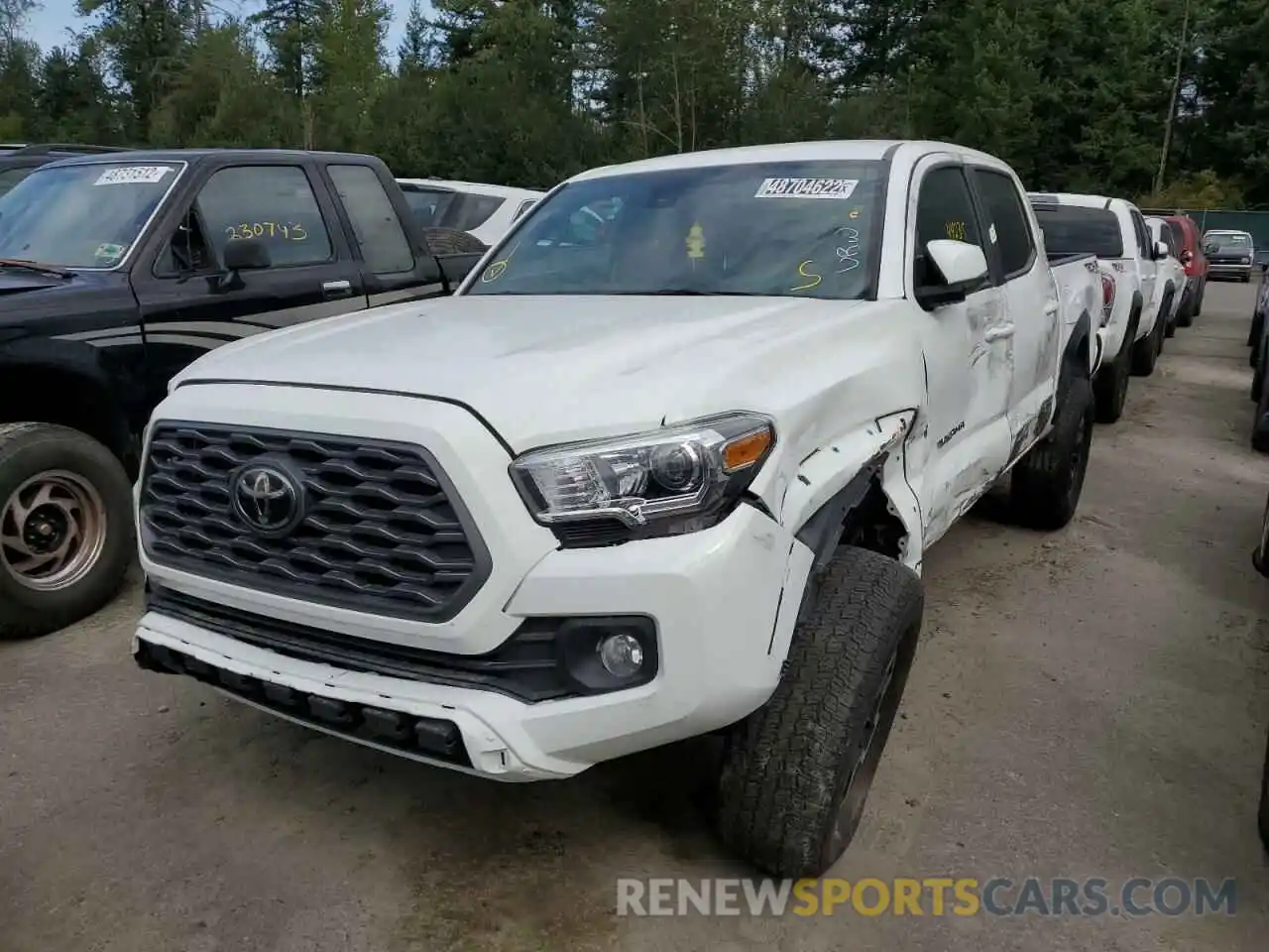 2 Photograph of a damaged car 3TMCZ5AN1LM332010 TOYOTA TACOMA 2020