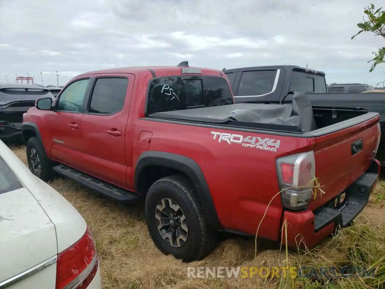 3 Photograph of a damaged car 3TMCZ5AN1LM334470 TOYOTA TACOMA 2020