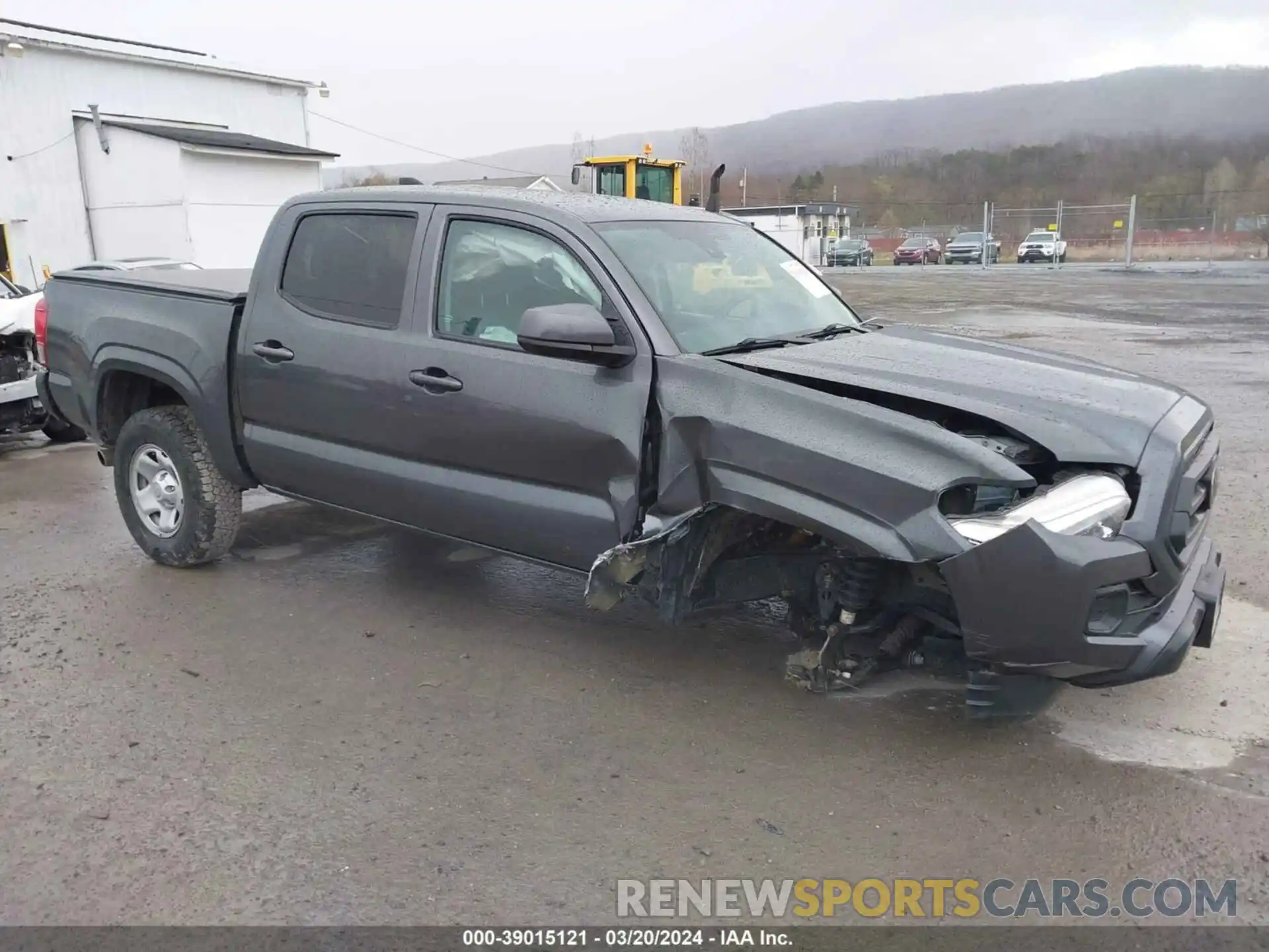 1 Photograph of a damaged car 3TMCZ5AN1LM335473 TOYOTA TACOMA 2020