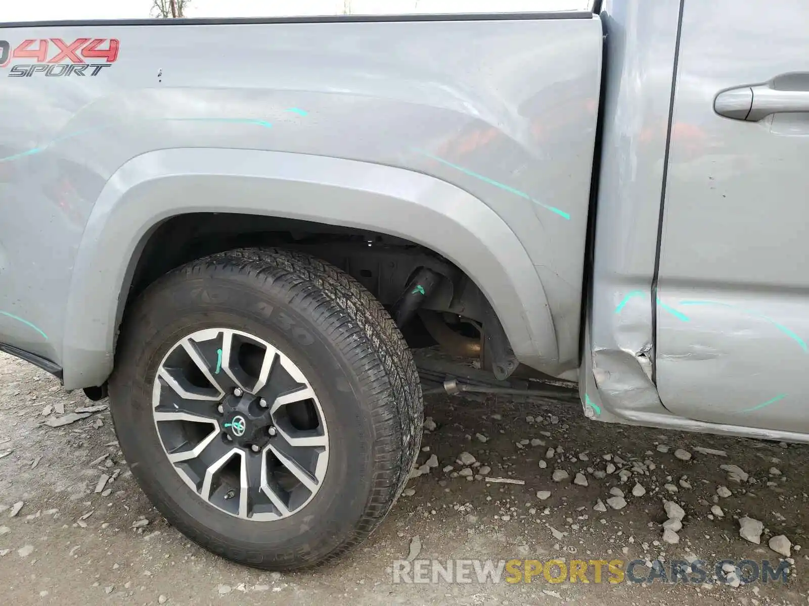 9 Photograph of a damaged car 3TMCZ5AN1LM336249 TOYOTA TACOMA 2020