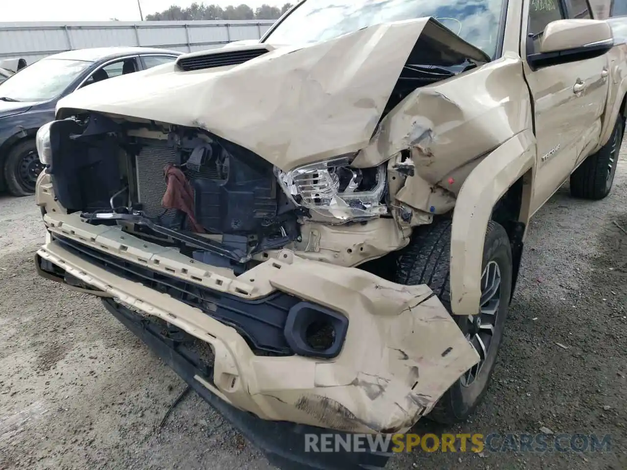 9 Photograph of a damaged car 3TMCZ5AN1LM348353 TOYOTA TACOMA 2020