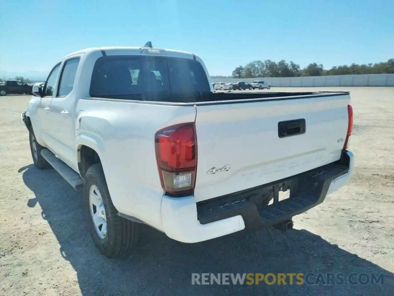 3 Photograph of a damaged car 3TMCZ5AN1LM348417 TOYOTA TACOMA 2020