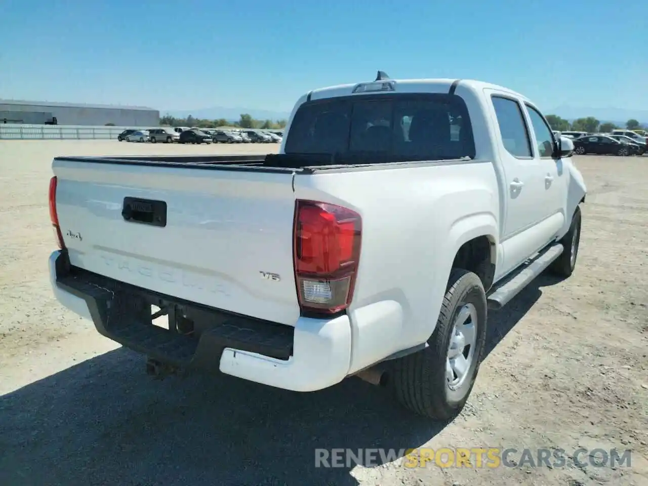 4 Photograph of a damaged car 3TMCZ5AN1LM348417 TOYOTA TACOMA 2020