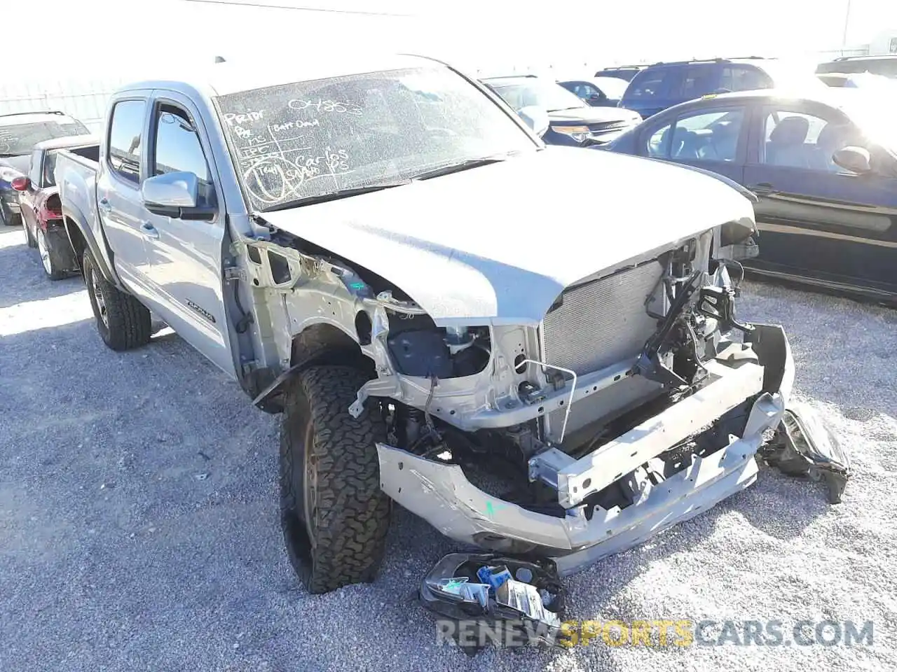 1 Photograph of a damaged car 3TMCZ5AN1LM351205 TOYOTA TACOMA 2020