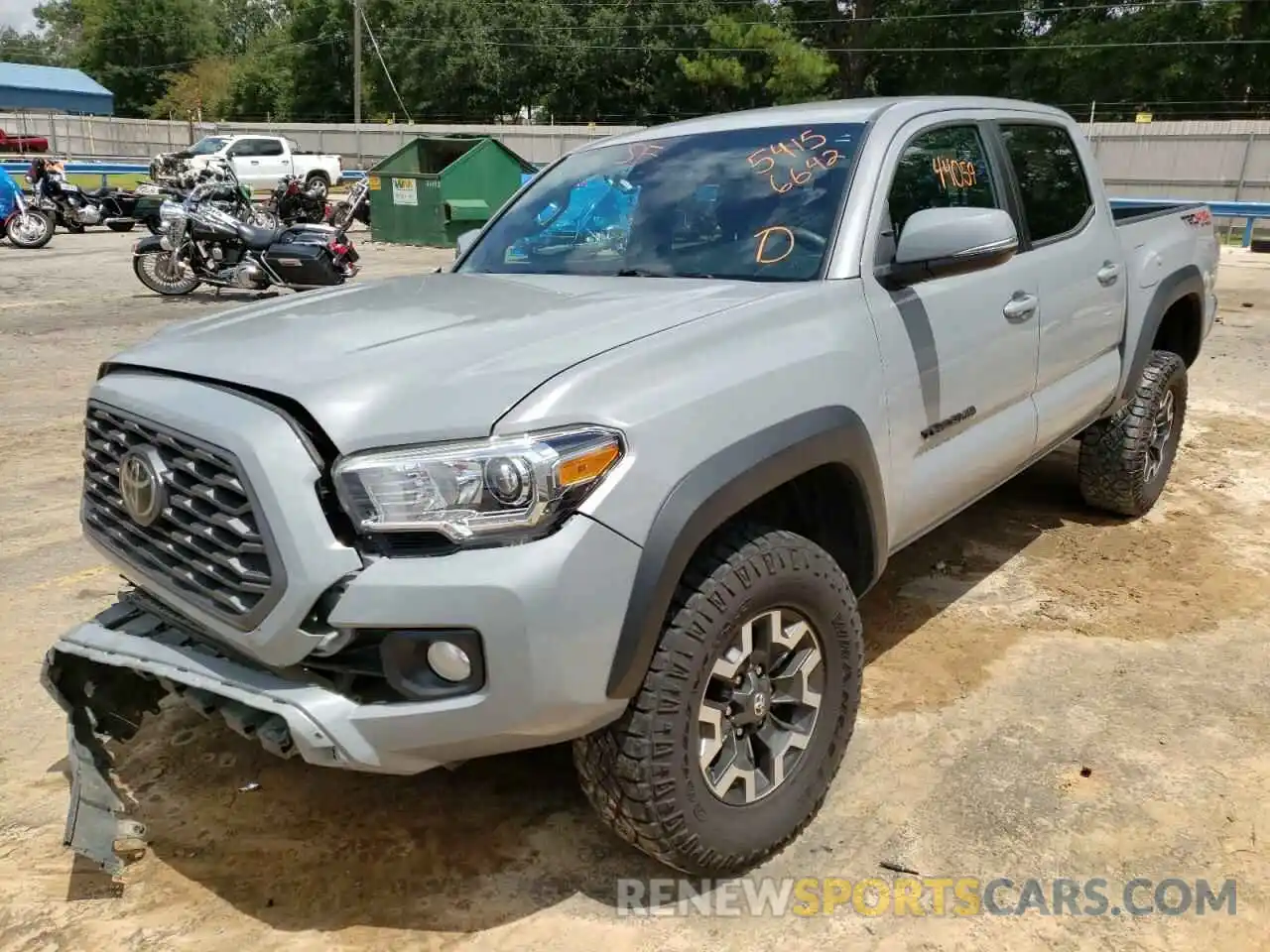 2 Photograph of a damaged car 3TMCZ5AN1LM352077 TOYOTA TACOMA 2020