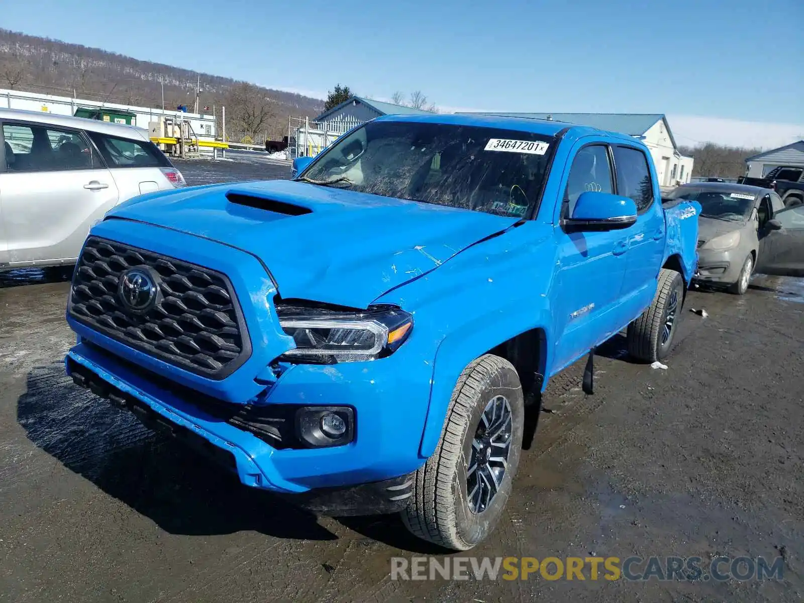 2 Photograph of a damaged car 3TMCZ5AN1LM353262 TOYOTA TACOMA 2020