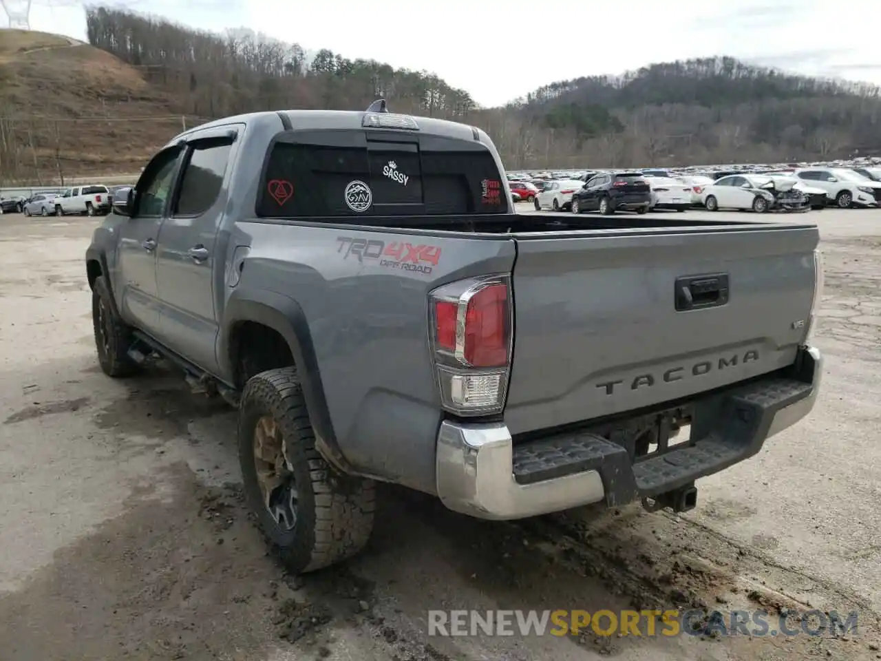 3 Photograph of a damaged car 3TMCZ5AN1LM354962 TOYOTA TACOMA 2020