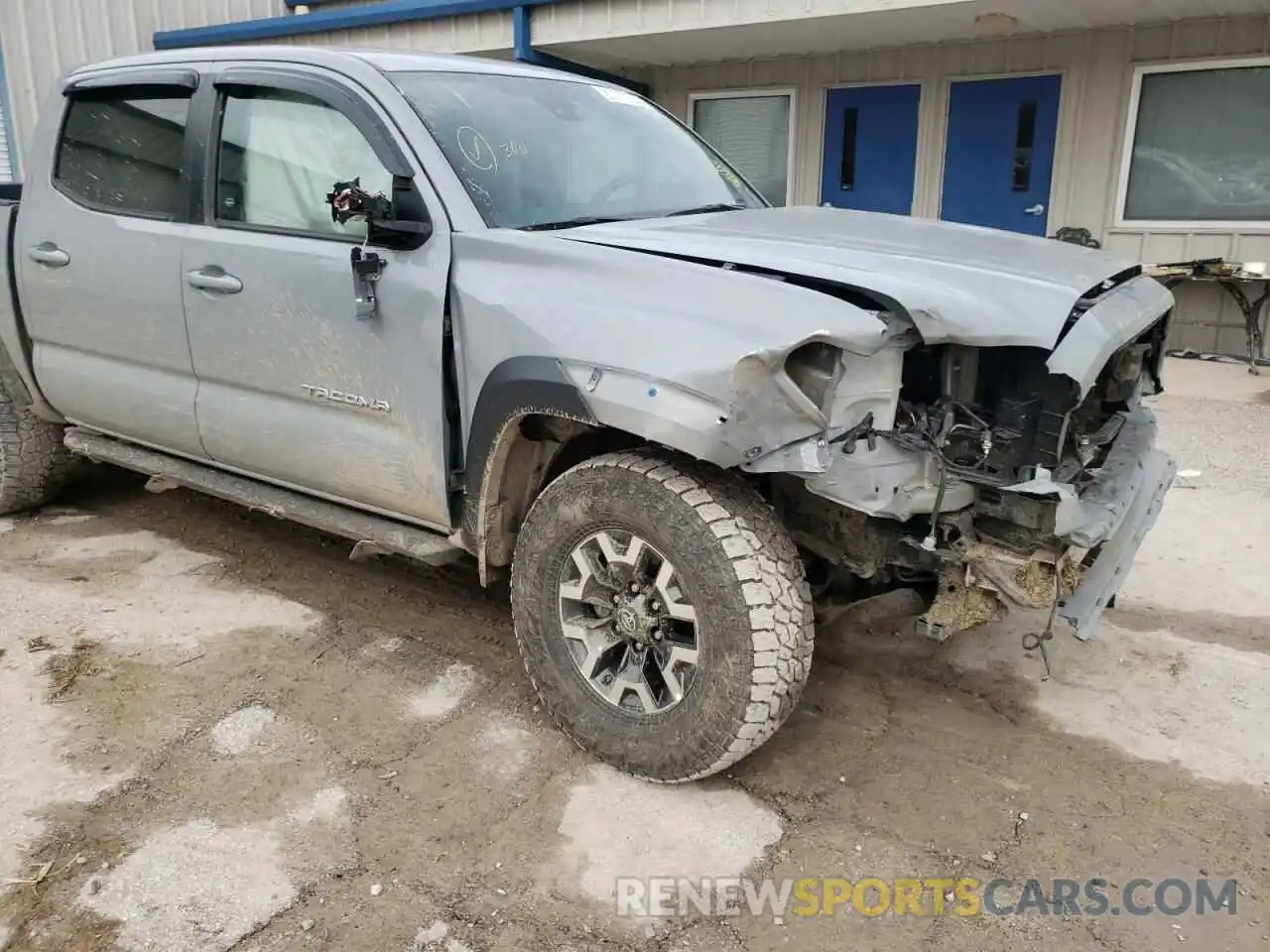 9 Photograph of a damaged car 3TMCZ5AN1LM354962 TOYOTA TACOMA 2020