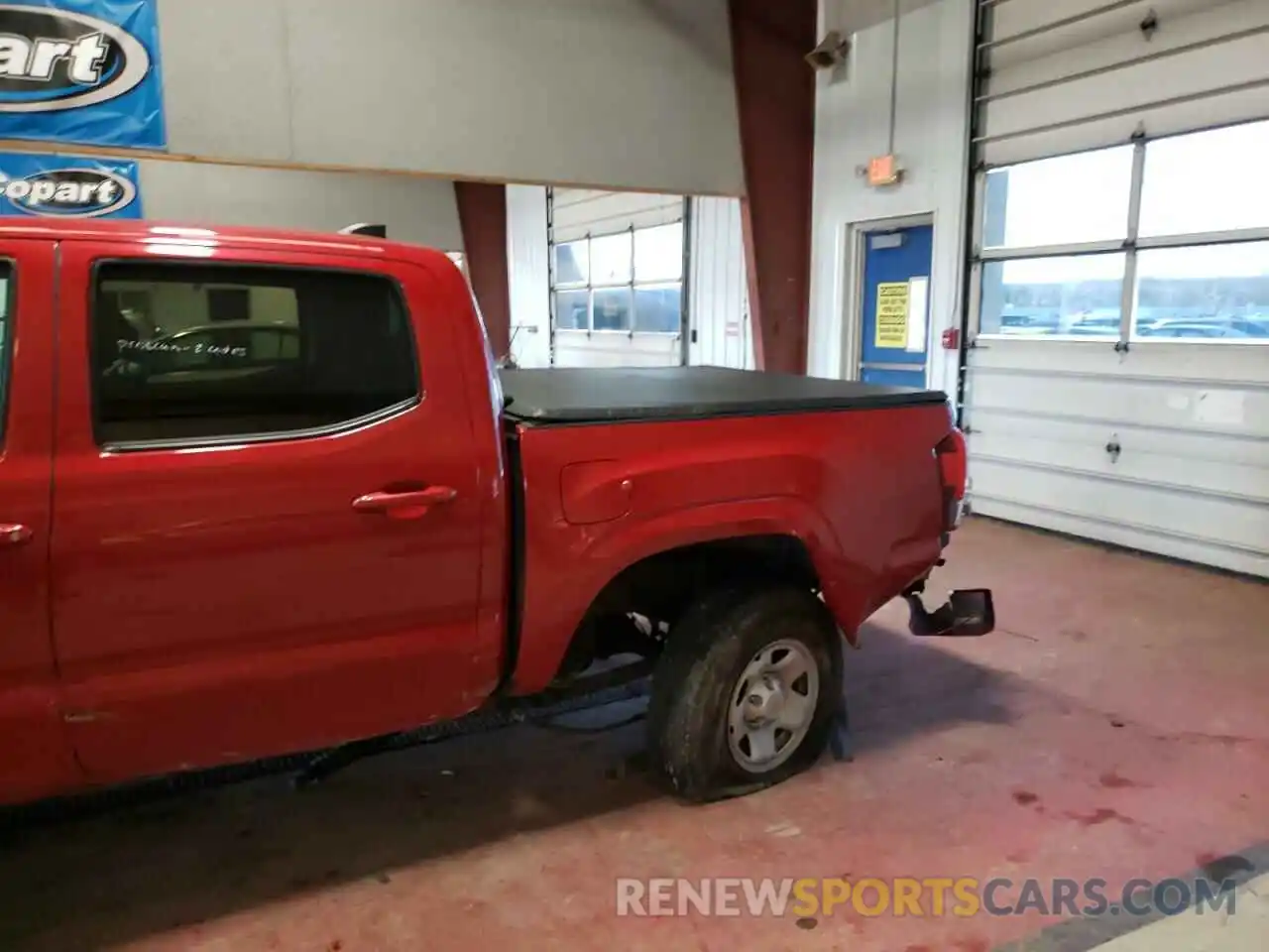 9 Photograph of a damaged car 3TMCZ5AN1LM355383 TOYOTA TACOMA 2020