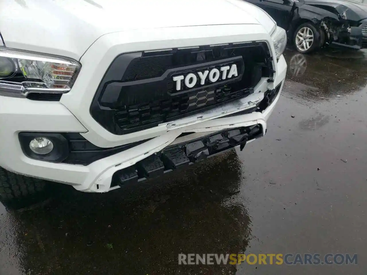 9 Photograph of a damaged car 3TMCZ5AN1LM355531 TOYOTA TACOMA 2020