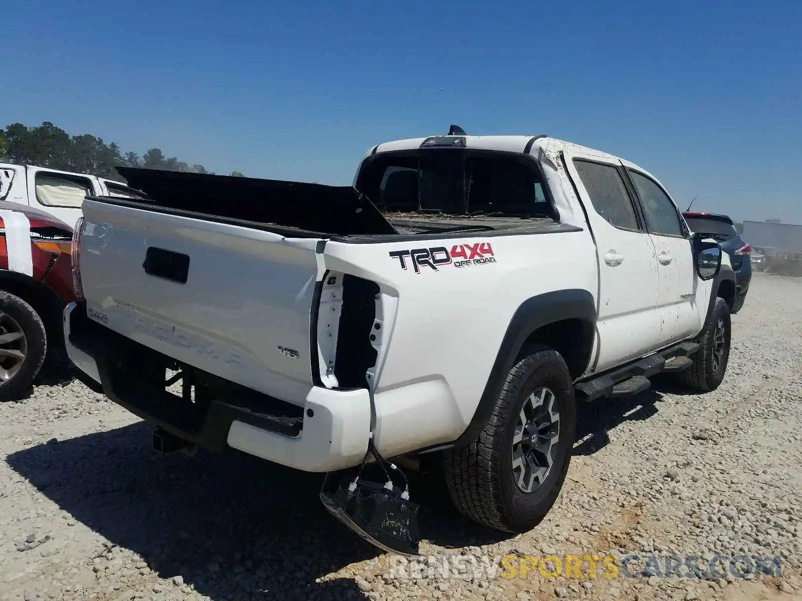 4 Photograph of a damaged car 3TMCZ5AN1LM361894 TOYOTA TACOMA 2020