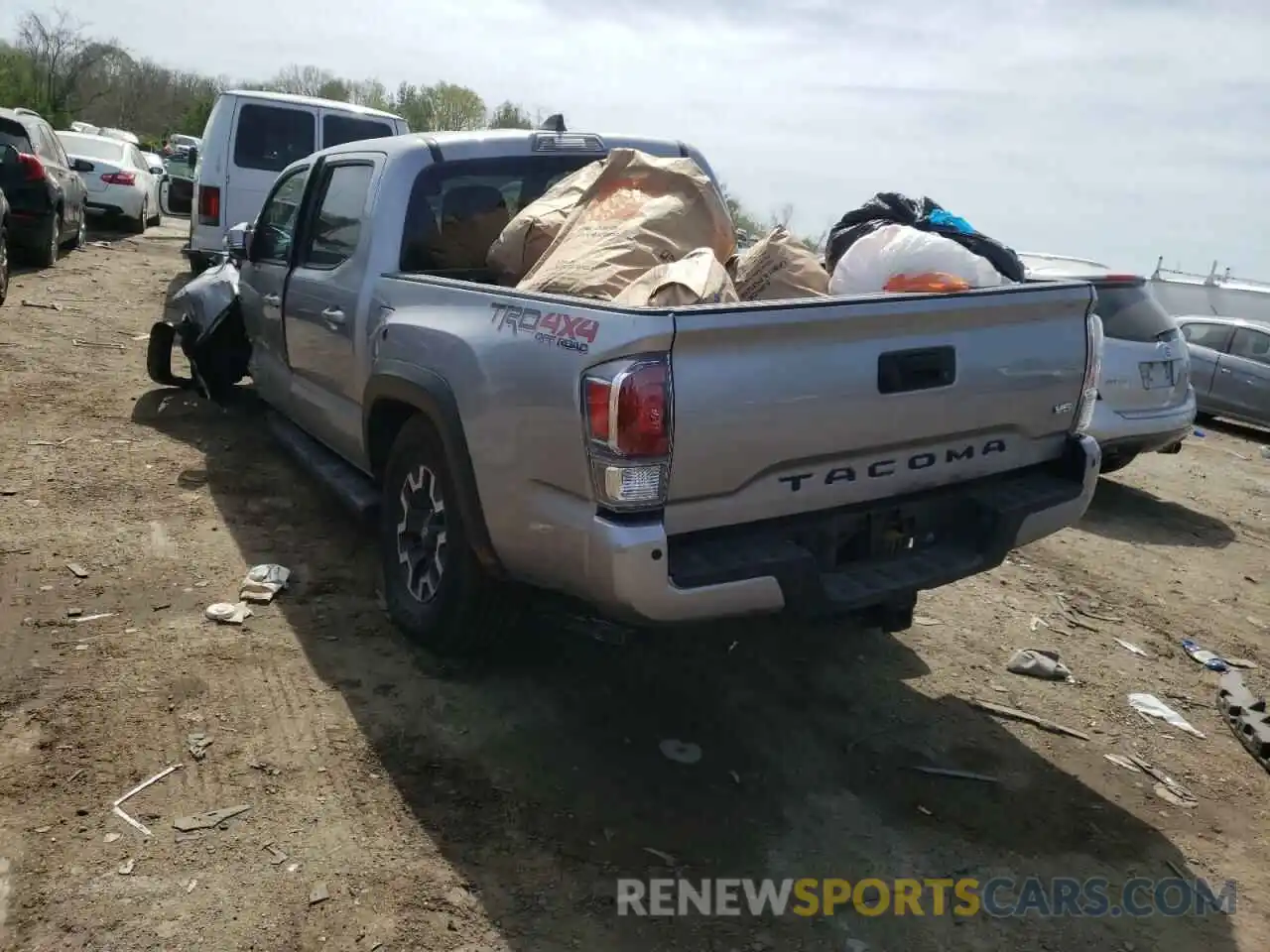 3 Photograph of a damaged car 3TMCZ5AN1LM365721 TOYOTA TACOMA 2020