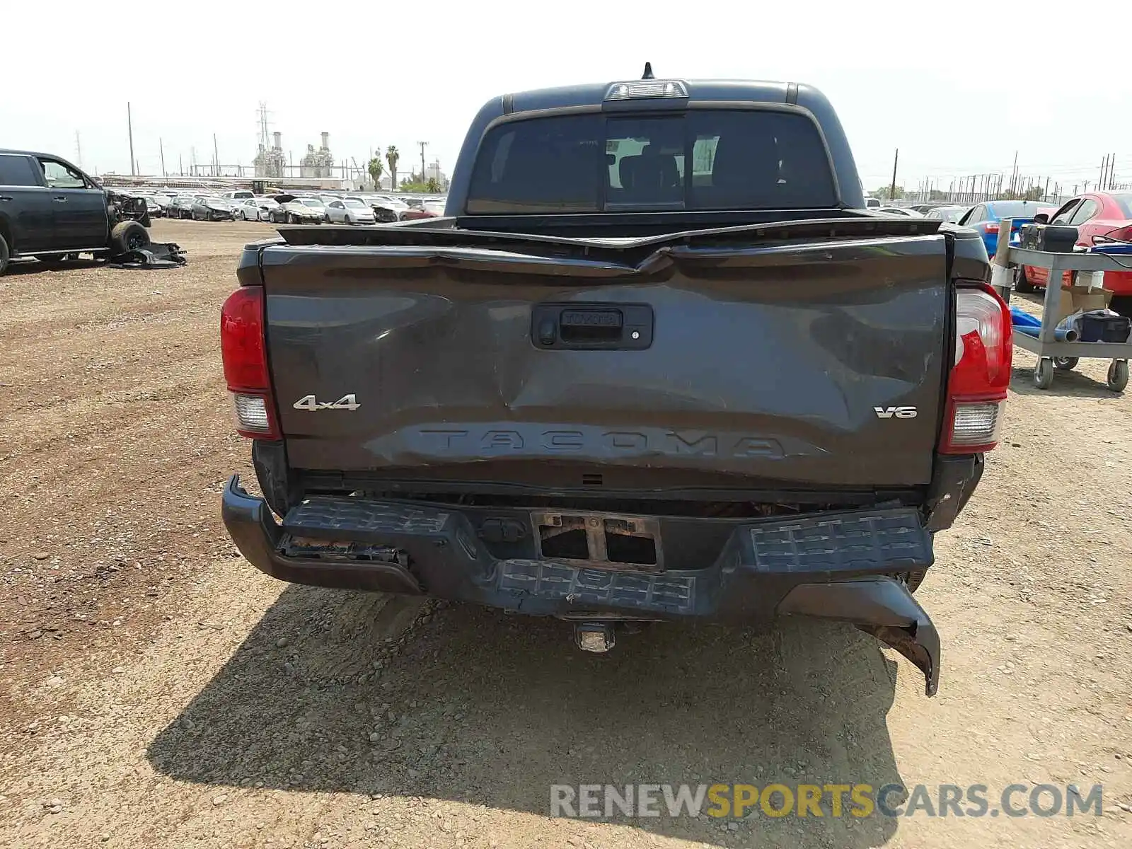 9 Photograph of a damaged car 3TMCZ5AN2LM289104 TOYOTA TACOMA 2020