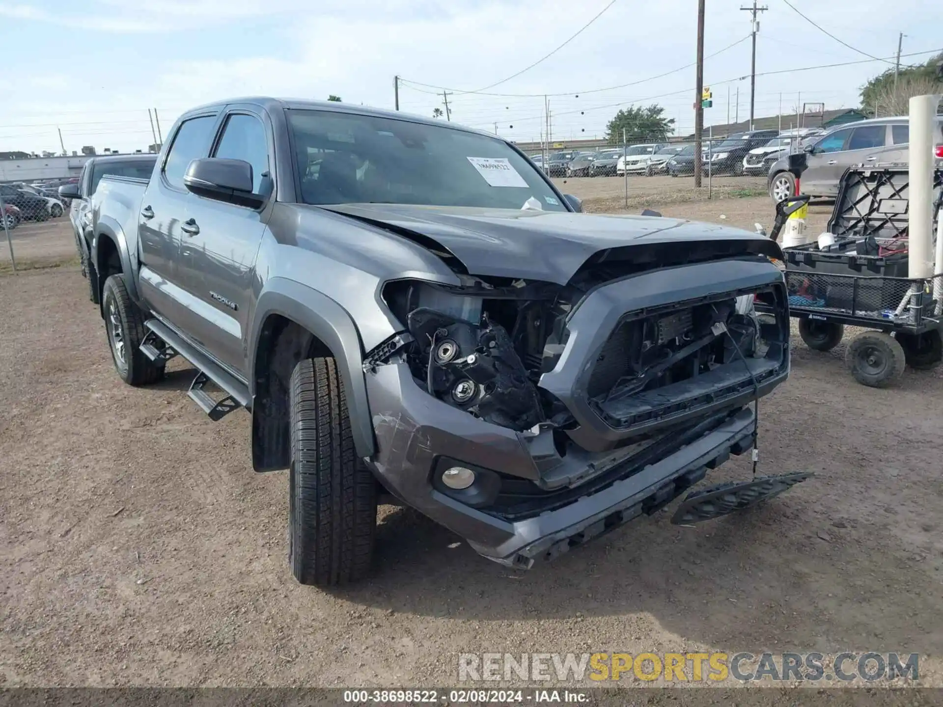 1 Photograph of a damaged car 3TMCZ5AN2LM293475 TOYOTA TACOMA 2020