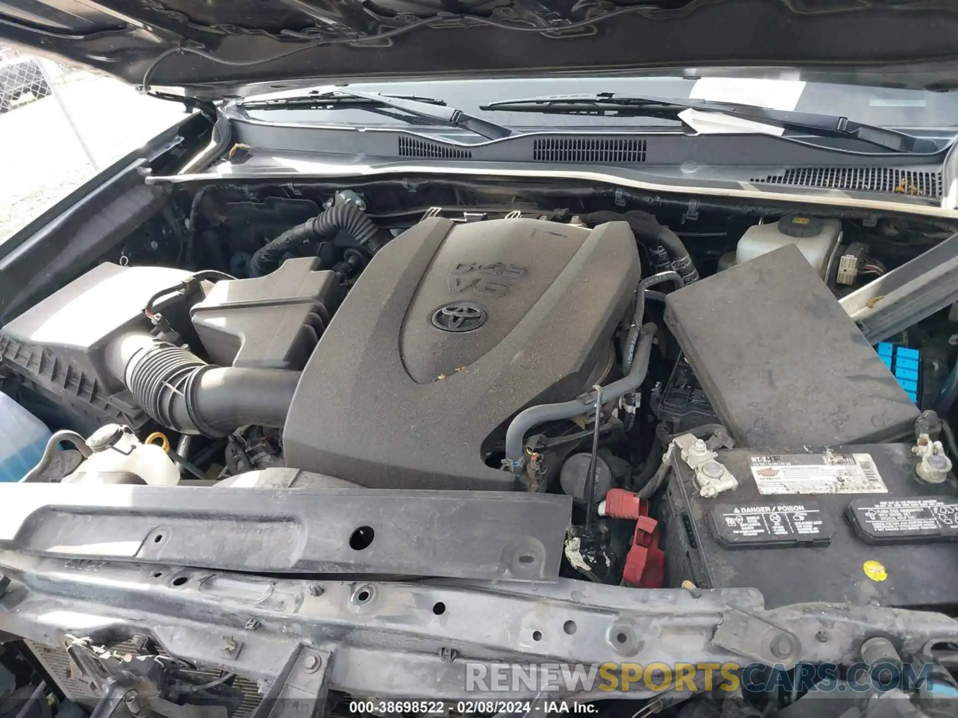 10 Photograph of a damaged car 3TMCZ5AN2LM293475 TOYOTA TACOMA 2020