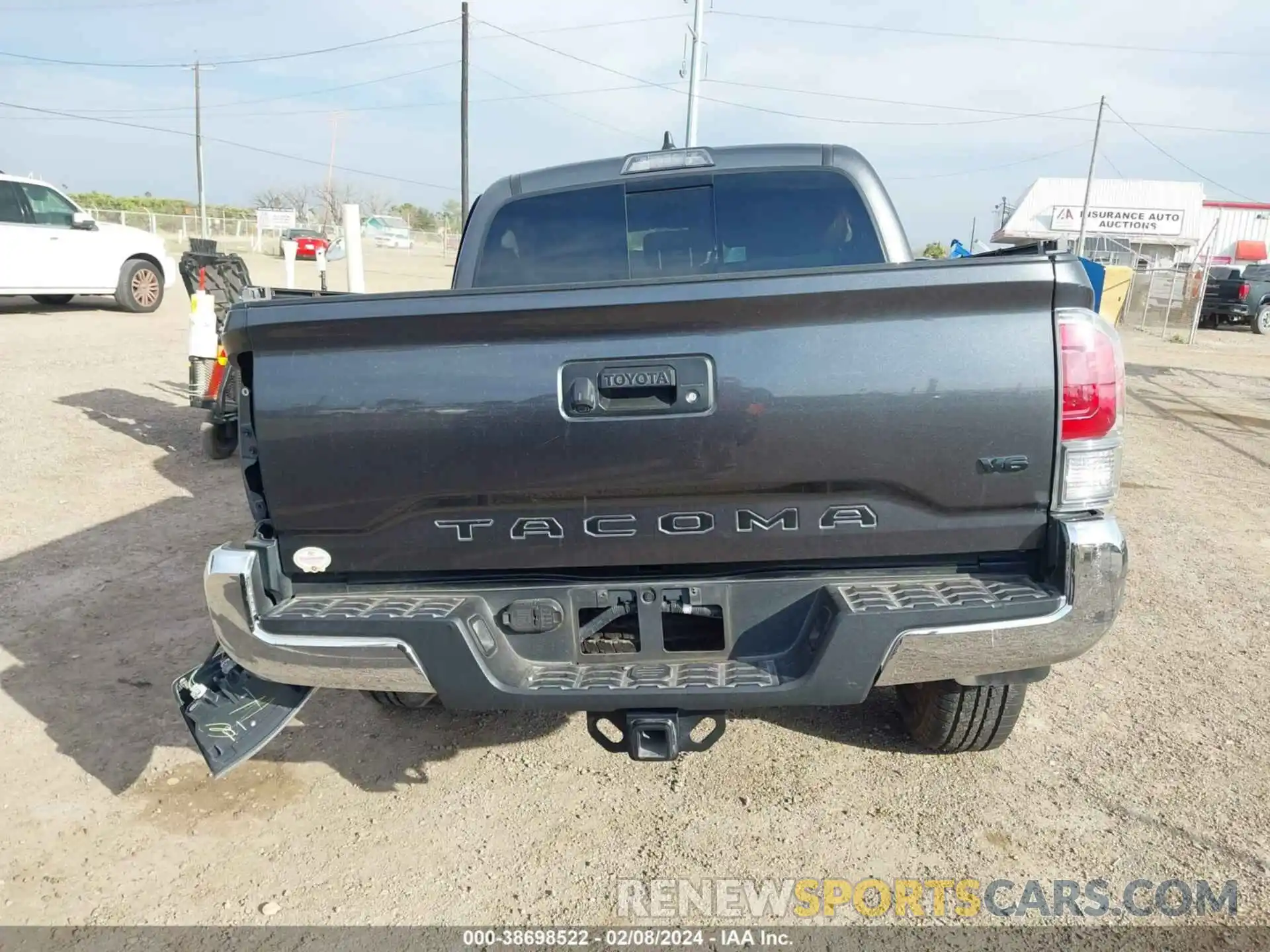 16 Photograph of a damaged car 3TMCZ5AN2LM293475 TOYOTA TACOMA 2020