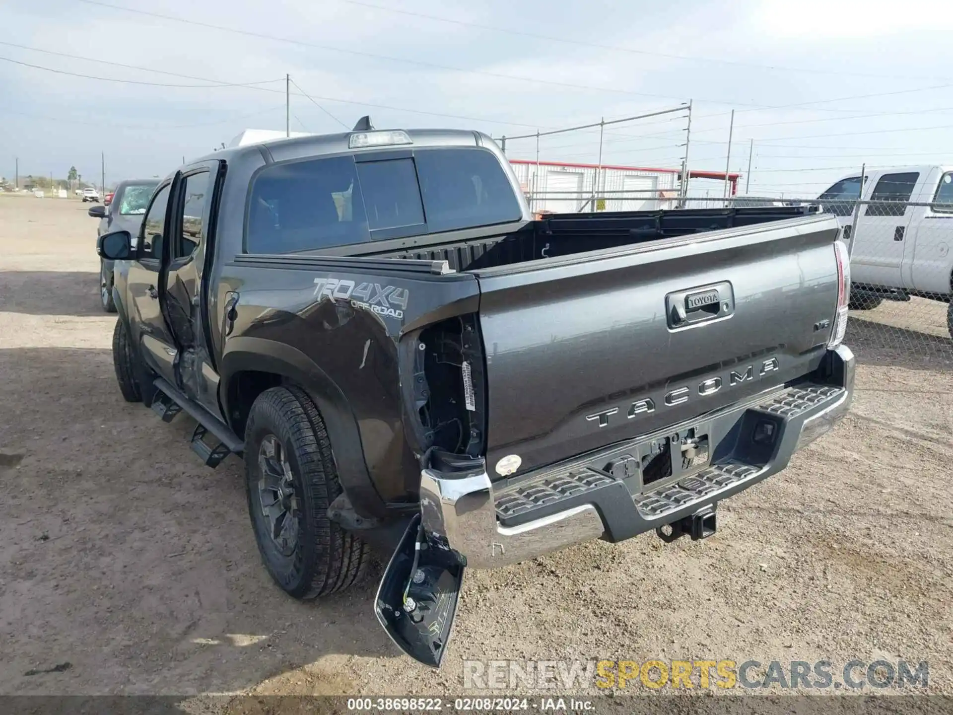 3 Photograph of a damaged car 3TMCZ5AN2LM293475 TOYOTA TACOMA 2020