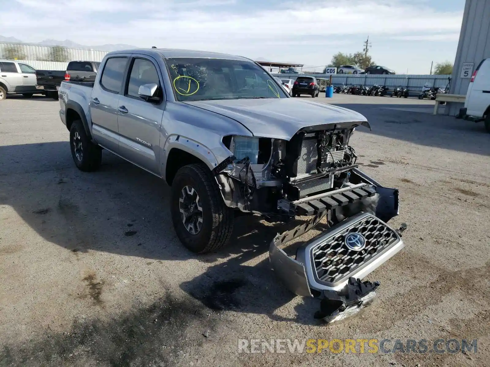 1 Photograph of a damaged car 3TMCZ5AN2LM294514 TOYOTA TACOMA 2020