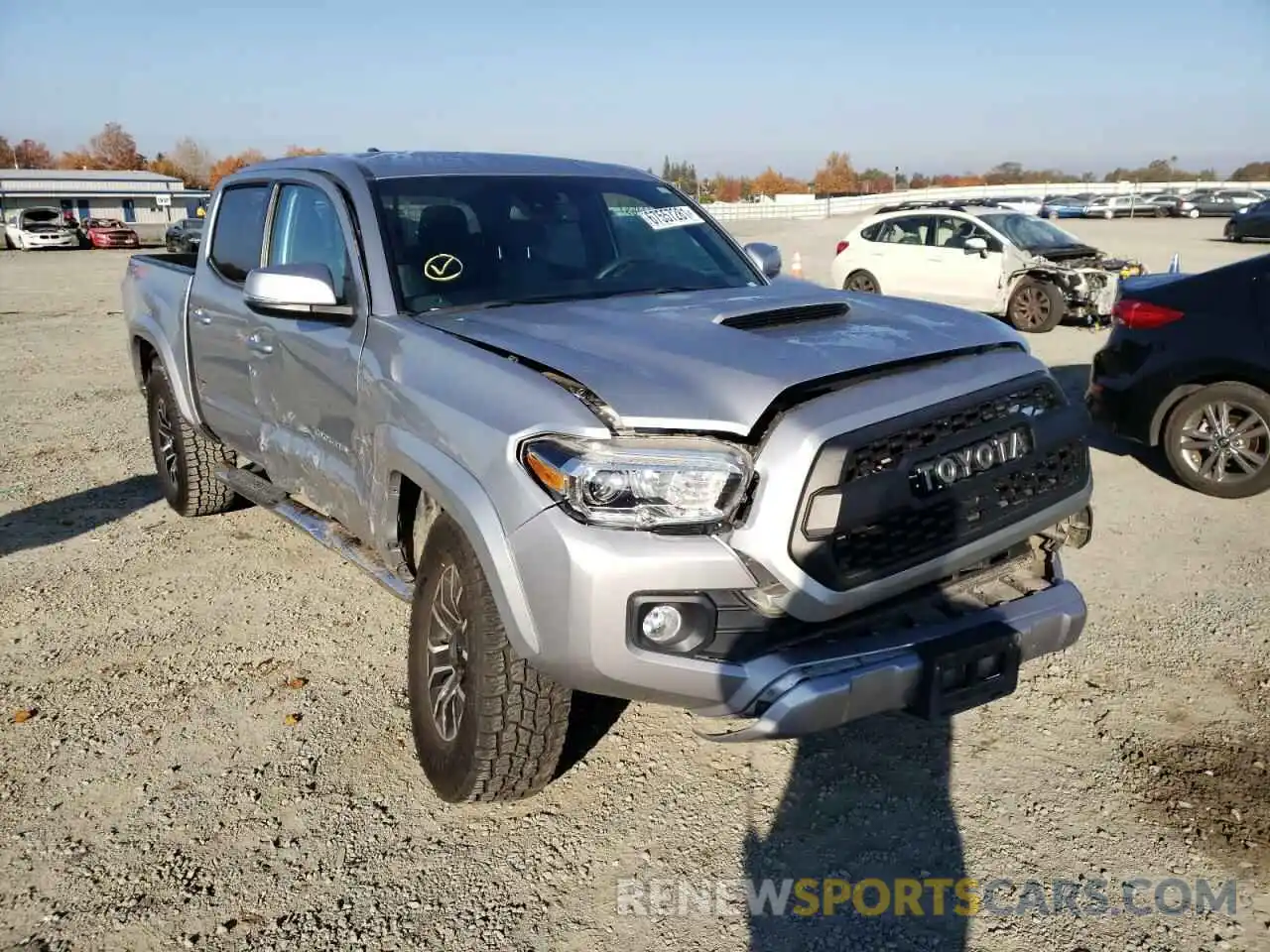 1 Photograph of a damaged car 3TMCZ5AN2LM300134 TOYOTA TACOMA 2020