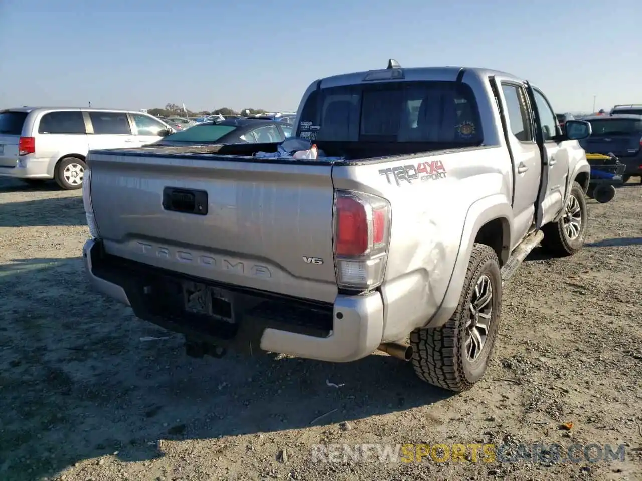 4 Photograph of a damaged car 3TMCZ5AN2LM300134 TOYOTA TACOMA 2020