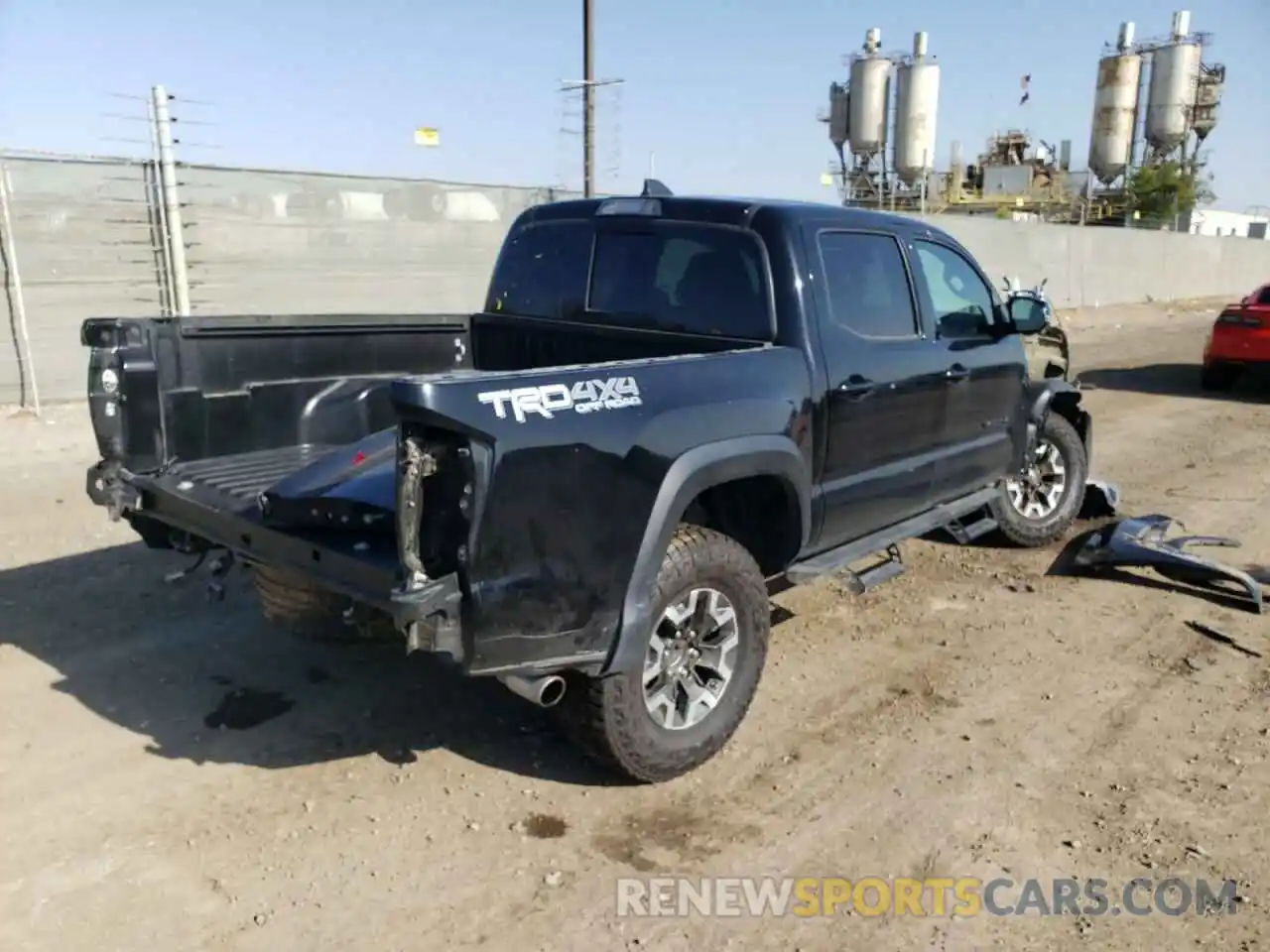 4 Photograph of a damaged car 3TMCZ5AN2LM300294 TOYOTA TACOMA 2020