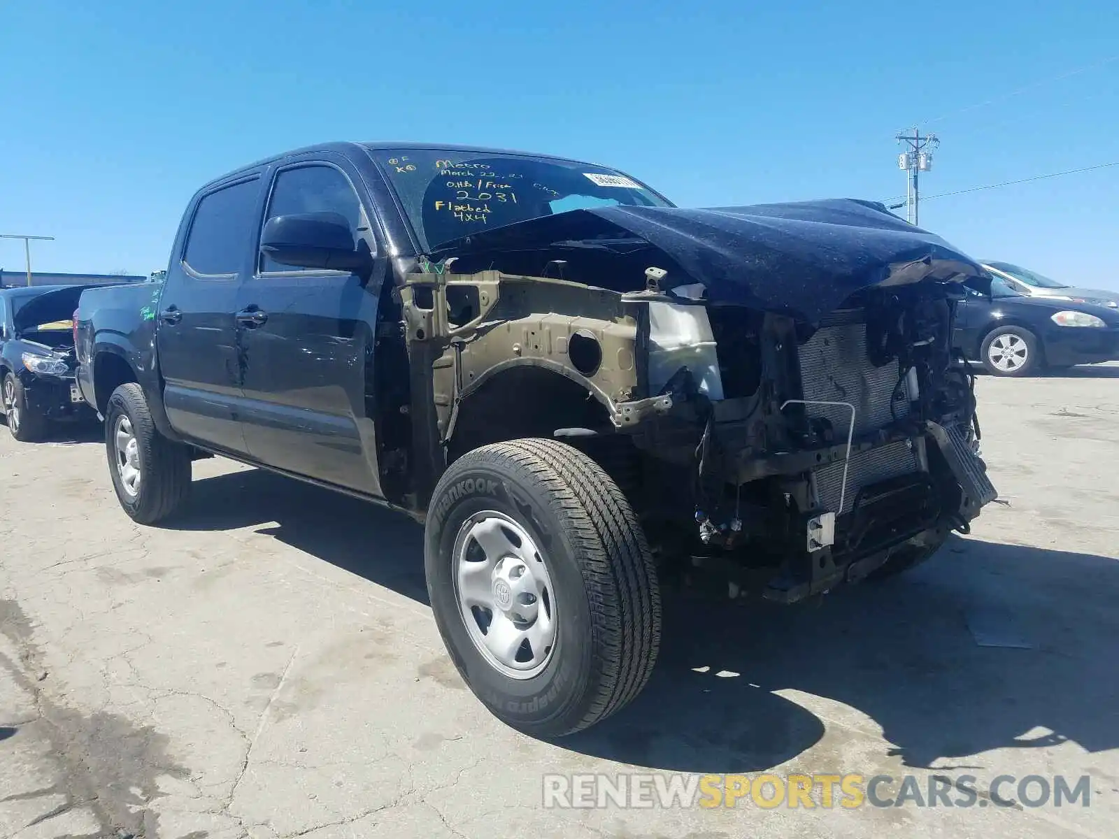 1 Photograph of a damaged car 3TMCZ5AN2LM302031 TOYOTA TACOMA 2020