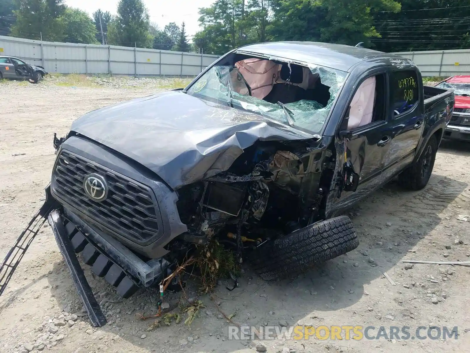 2 Photograph of a damaged car 3TMCZ5AN2LM302773 TOYOTA TACOMA 2020