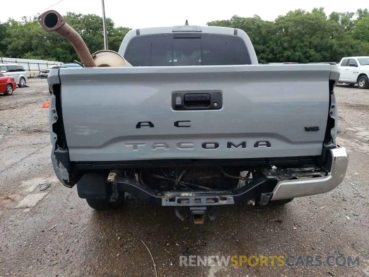 9 Photograph of a damaged car 3TMCZ5AN2LM302790 TOYOTA TACOMA 2020