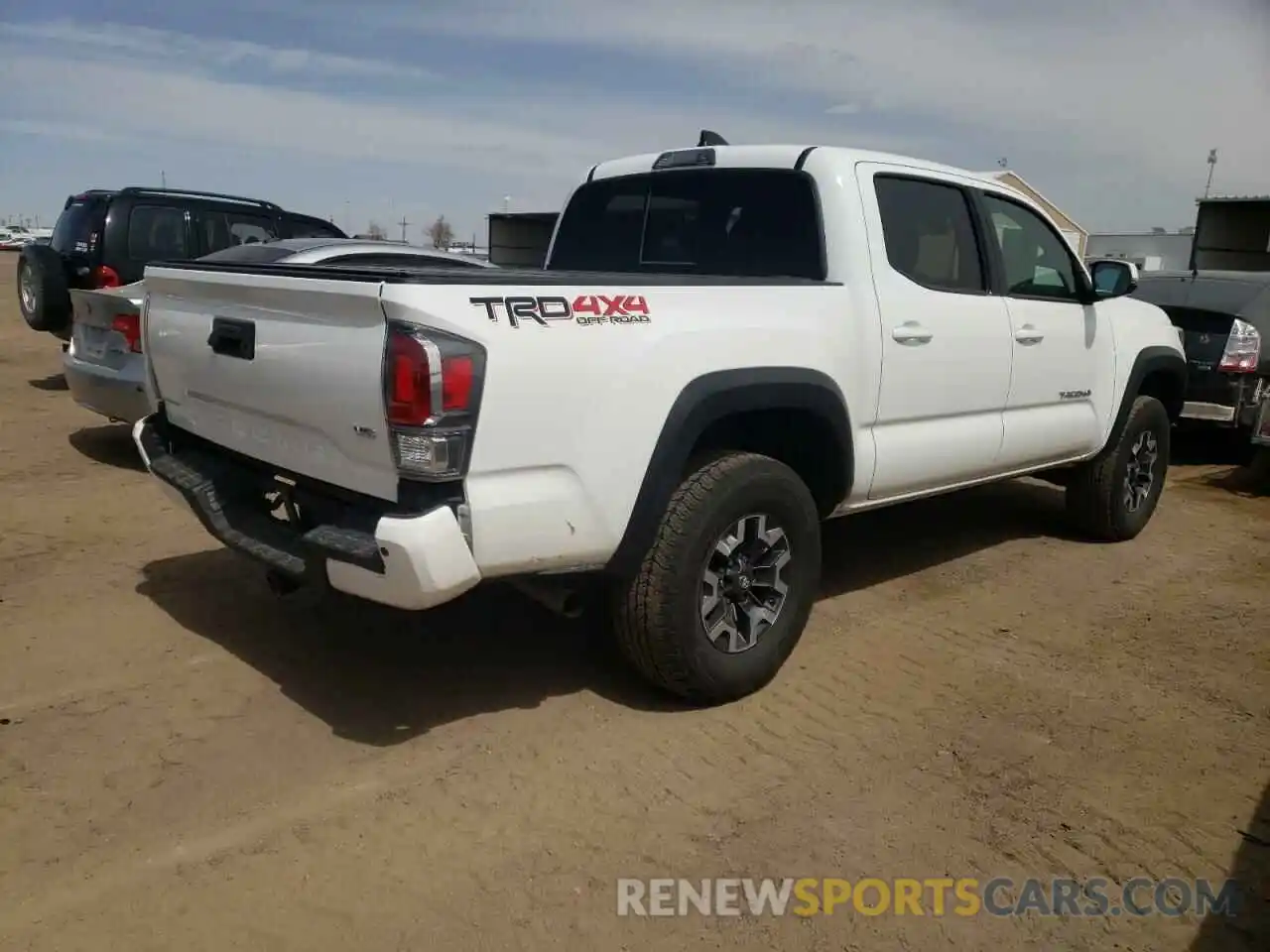 4 Photograph of a damaged car 3TMCZ5AN2LM309304 TOYOTA TACOMA 2020