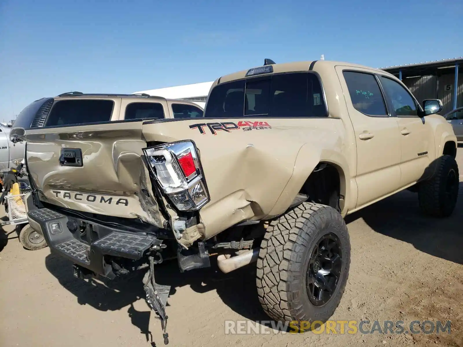 4 Photograph of a damaged car 3TMCZ5AN2LM310274 TOYOTA TACOMA 2020