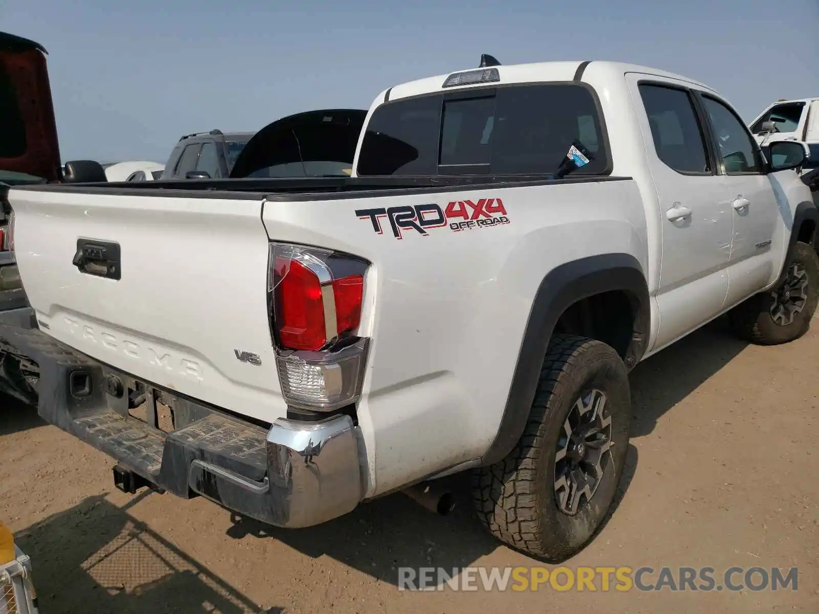 4 Photograph of a damaged car 3TMCZ5AN2LM317869 TOYOTA TACOMA 2020