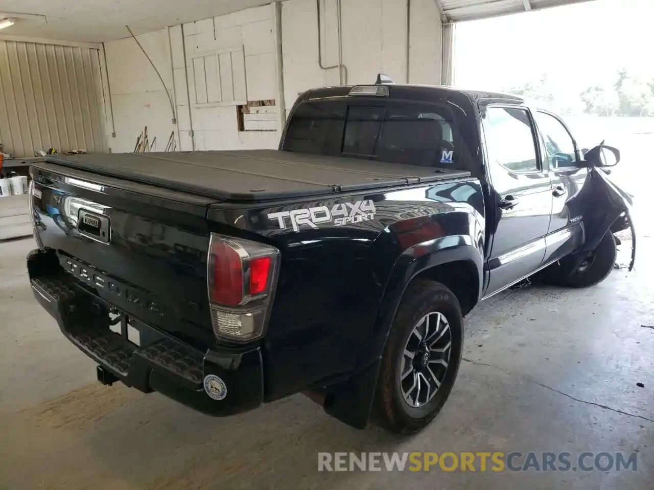 4 Photograph of a damaged car 3TMCZ5AN2LM320660 TOYOTA TACOMA 2020