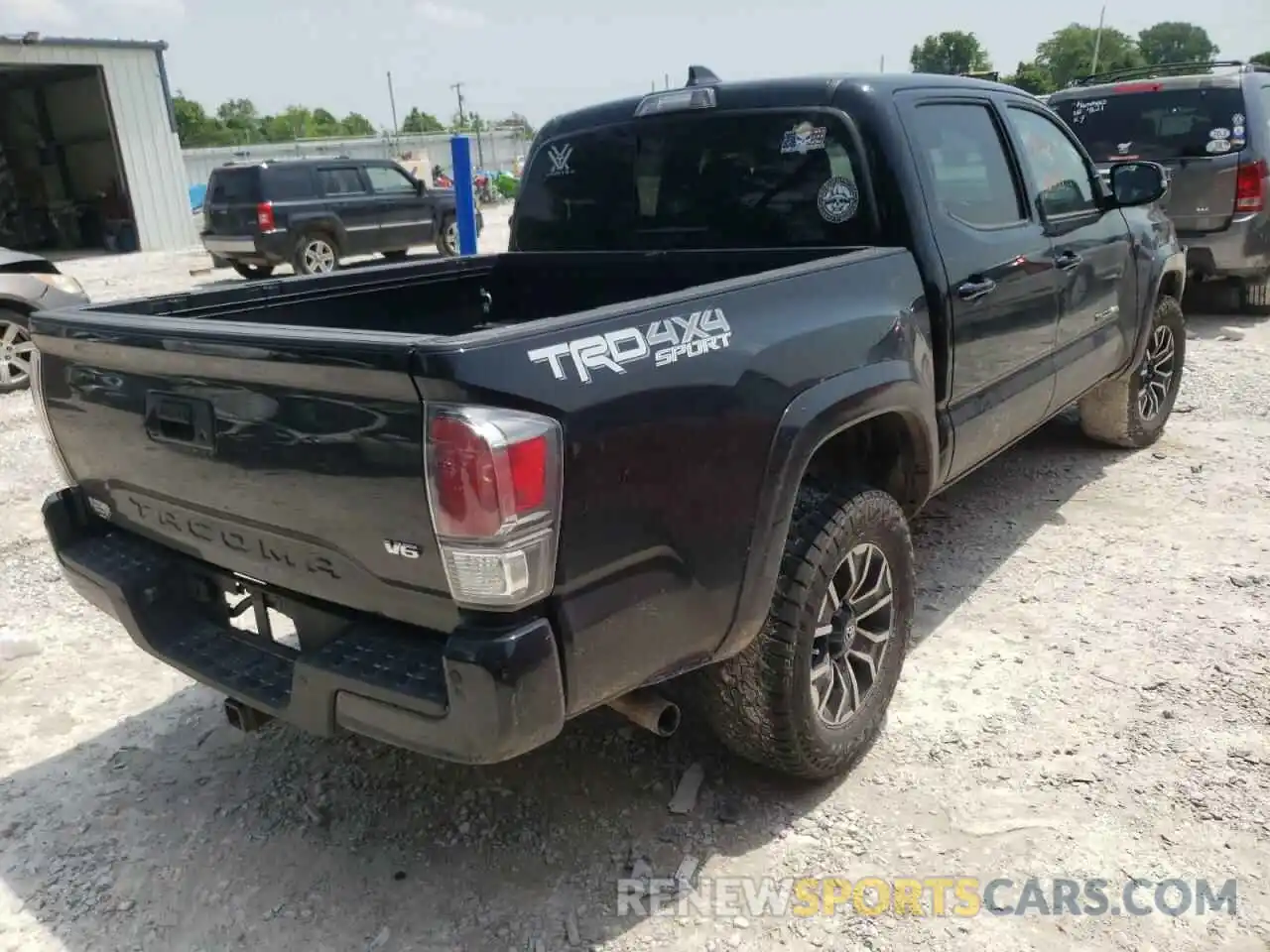 4 Photograph of a damaged car 3TMCZ5AN2LM324319 TOYOTA TACOMA 2020