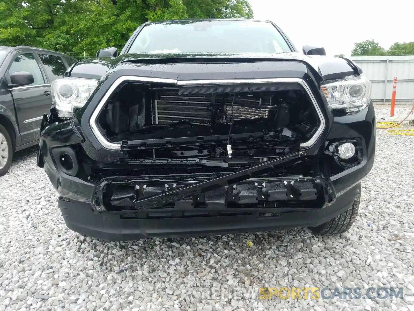 9 Photograph of a damaged car 3TMCZ5AN2LM325888 TOYOTA TACOMA 2020