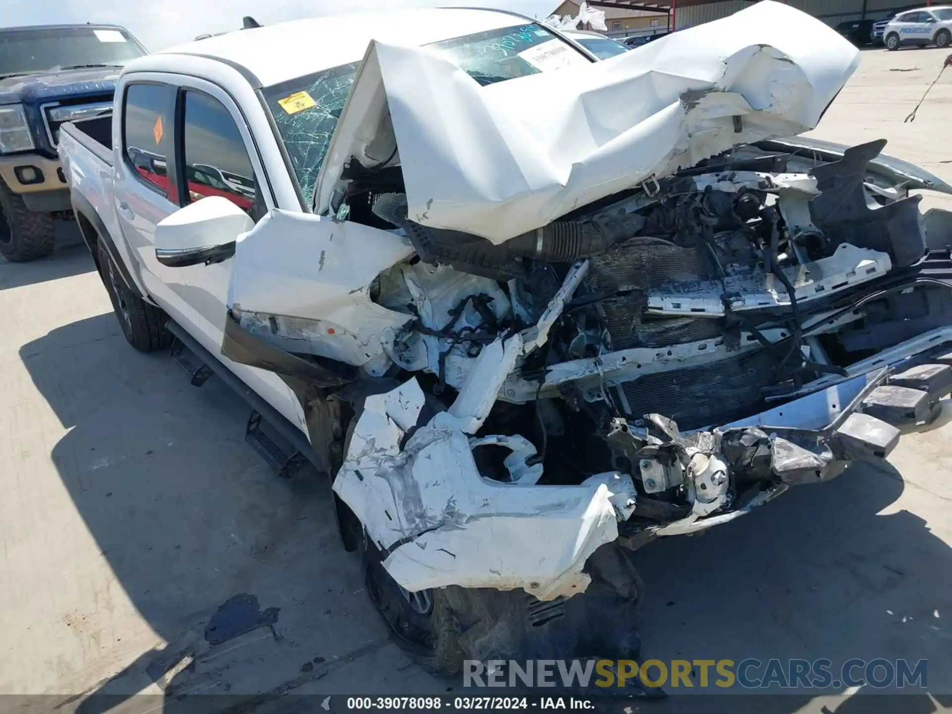 17 Photograph of a damaged car 3TMCZ5AN2LM327253 TOYOTA TACOMA 2020