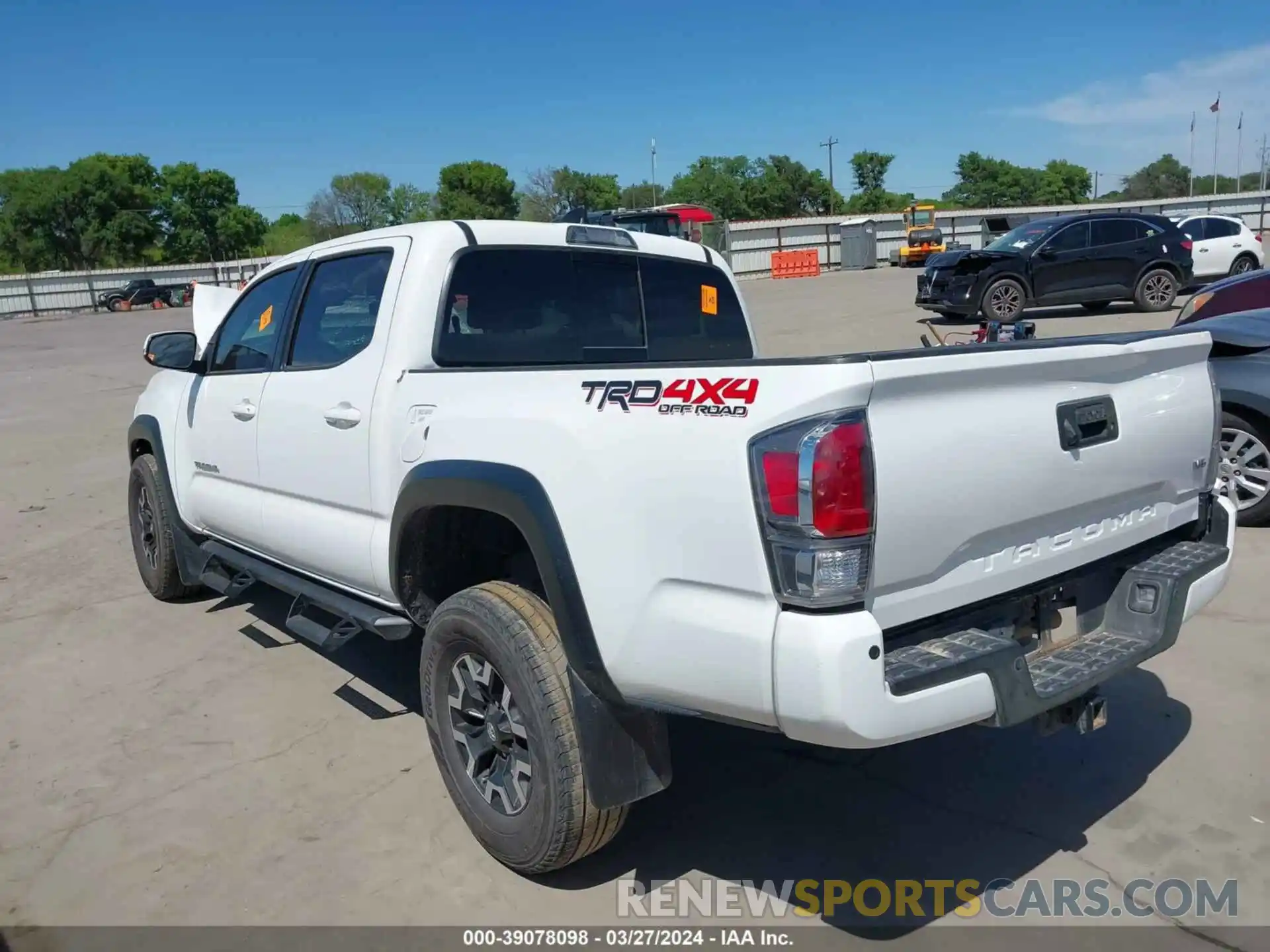 3 Photograph of a damaged car 3TMCZ5AN2LM327253 TOYOTA TACOMA 2020