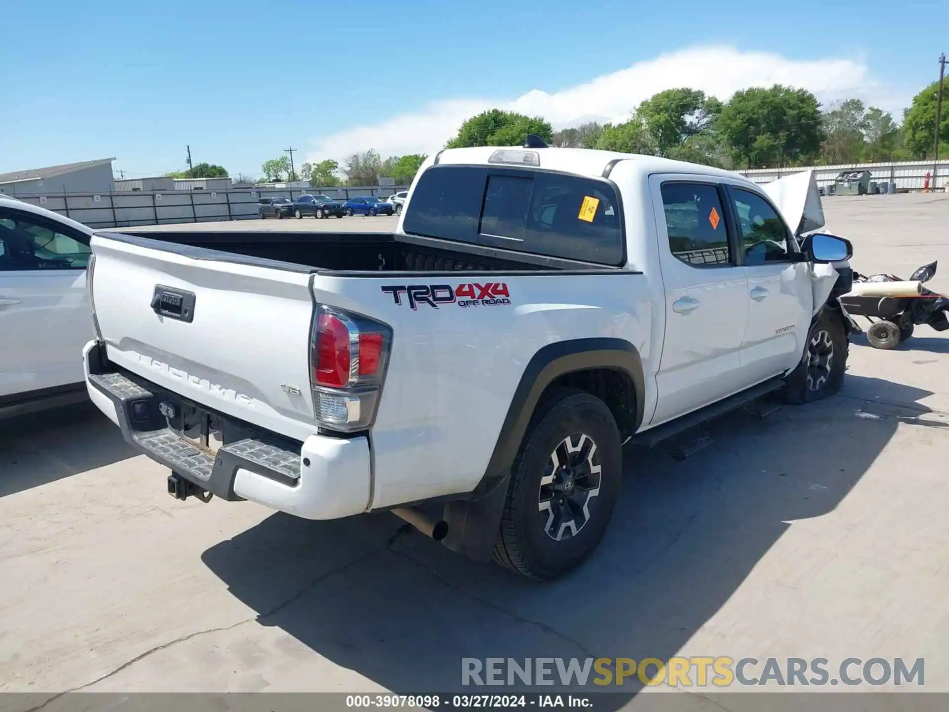 4 Photograph of a damaged car 3TMCZ5AN2LM327253 TOYOTA TACOMA 2020