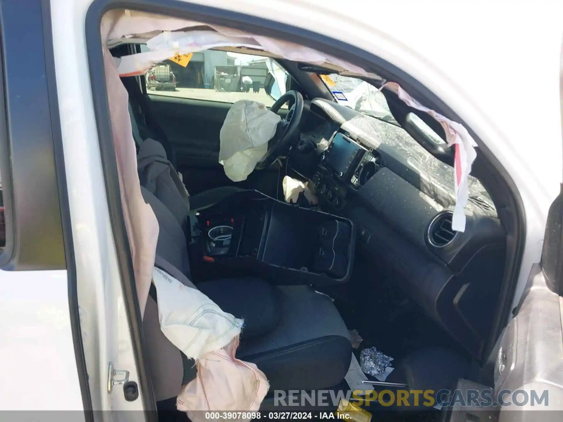 5 Photograph of a damaged car 3TMCZ5AN2LM327253 TOYOTA TACOMA 2020