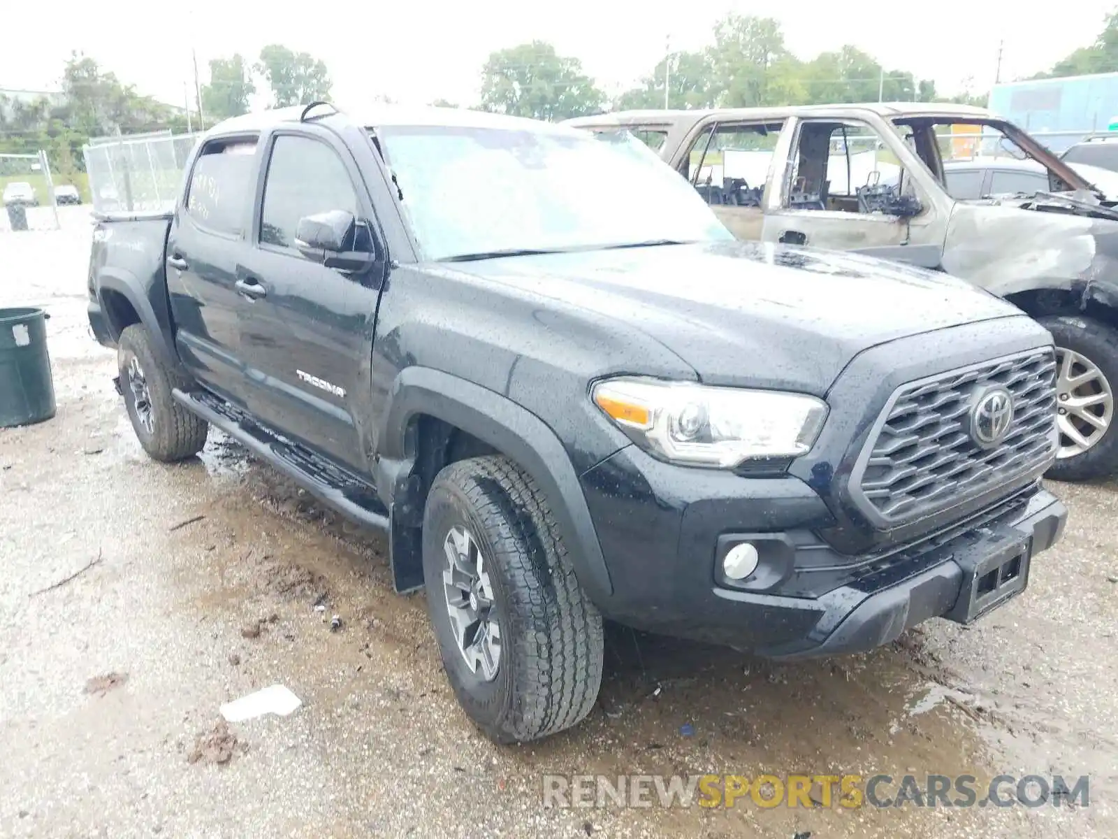 1 Photograph of a damaged car 3TMCZ5AN2LM329049 TOYOTA TACOMA 2020