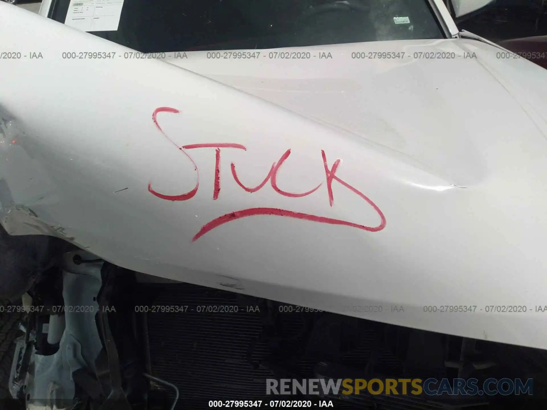 10 Photograph of a damaged car 3TMCZ5AN2LM330895 TOYOTA TACOMA 2020