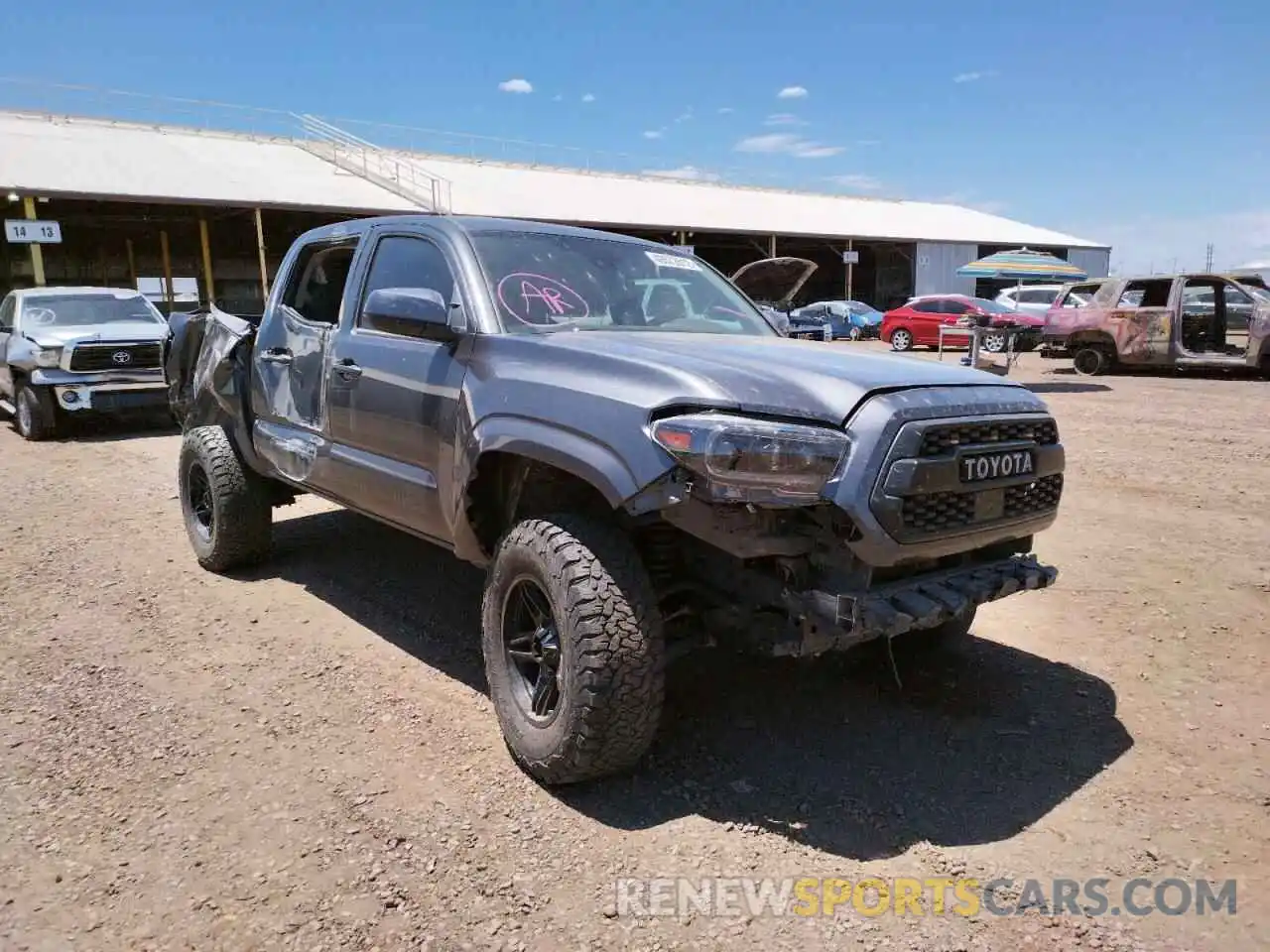 1 Photograph of a damaged car 3TMCZ5AN2LM331772 TOYOTA TACOMA 2020